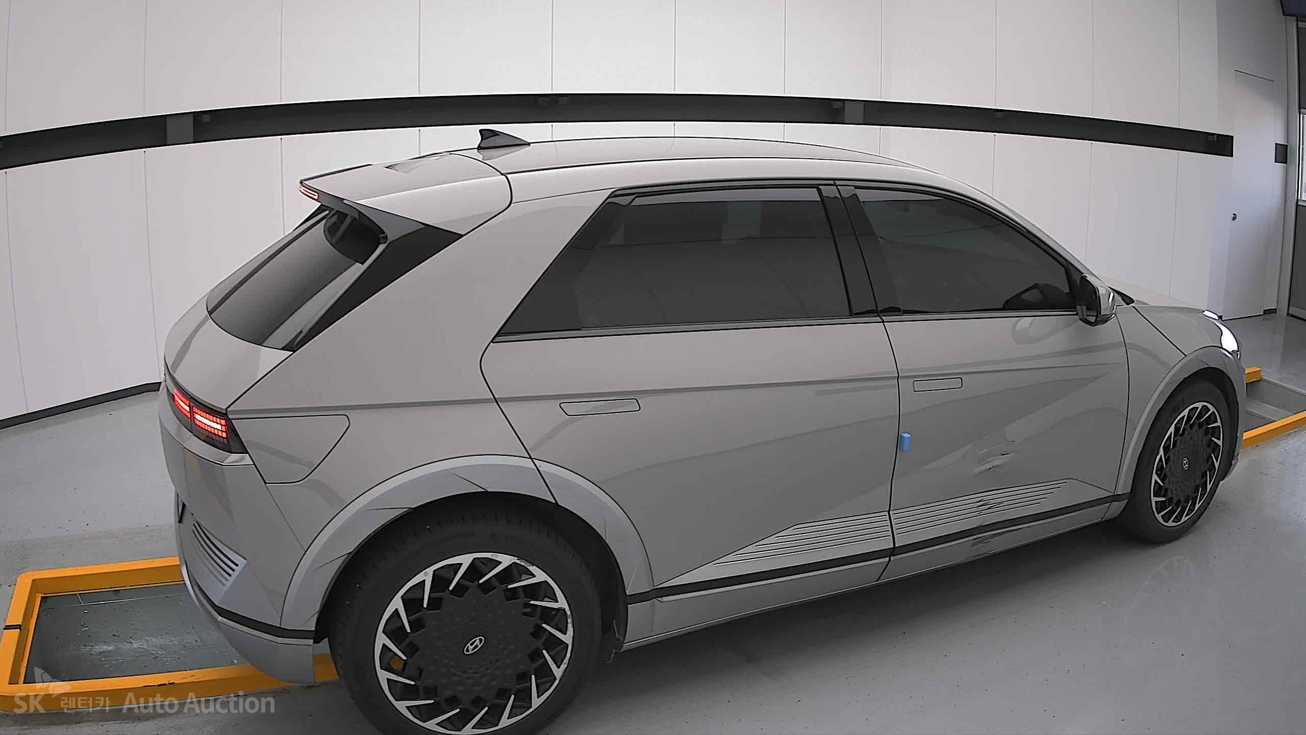 2022 - hyundai ioniq