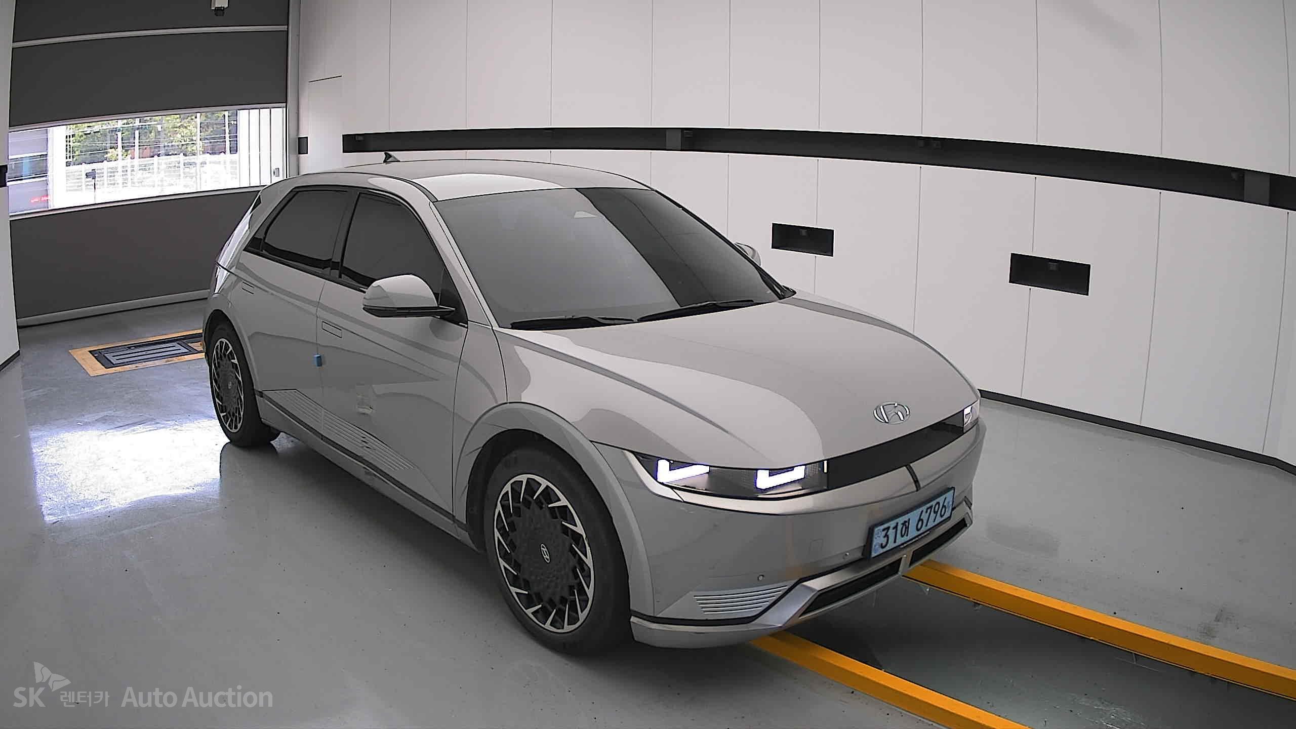 2022 - hyundai ioniq
