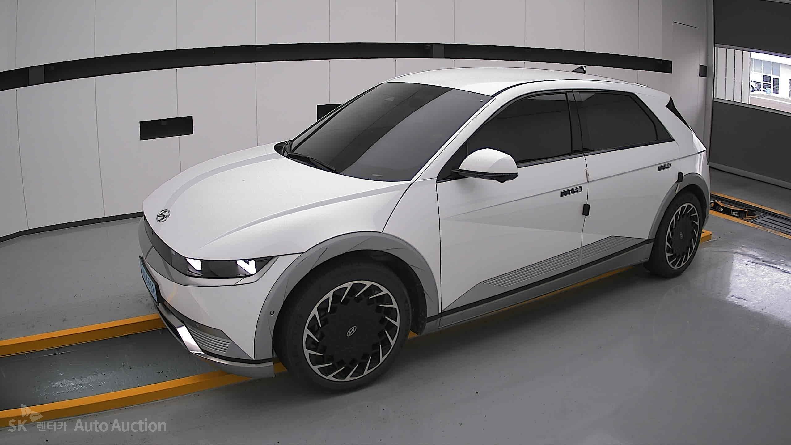 2022 - hyundai ioniq