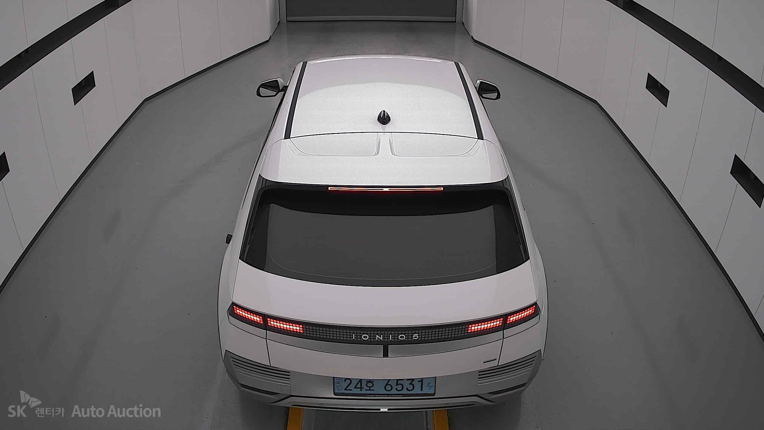 2022 - hyundai ioniq
