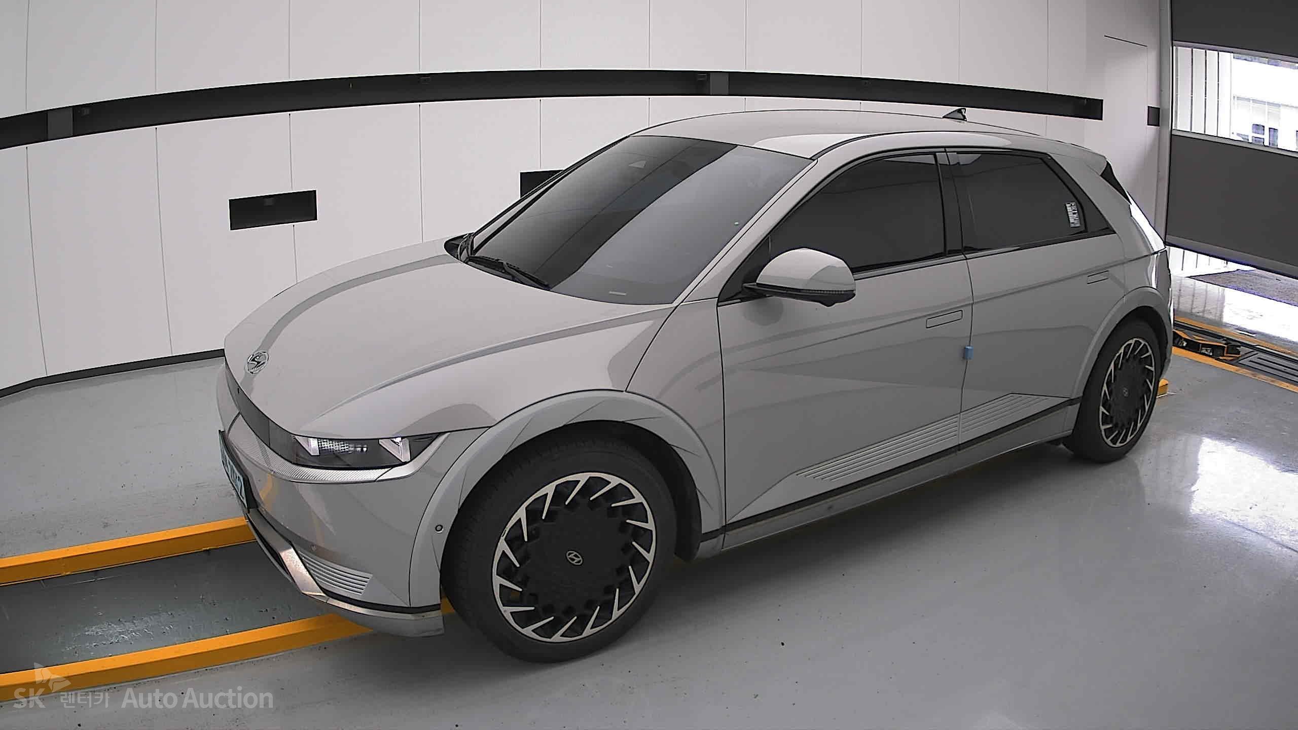 2022 - hyundai ioniq