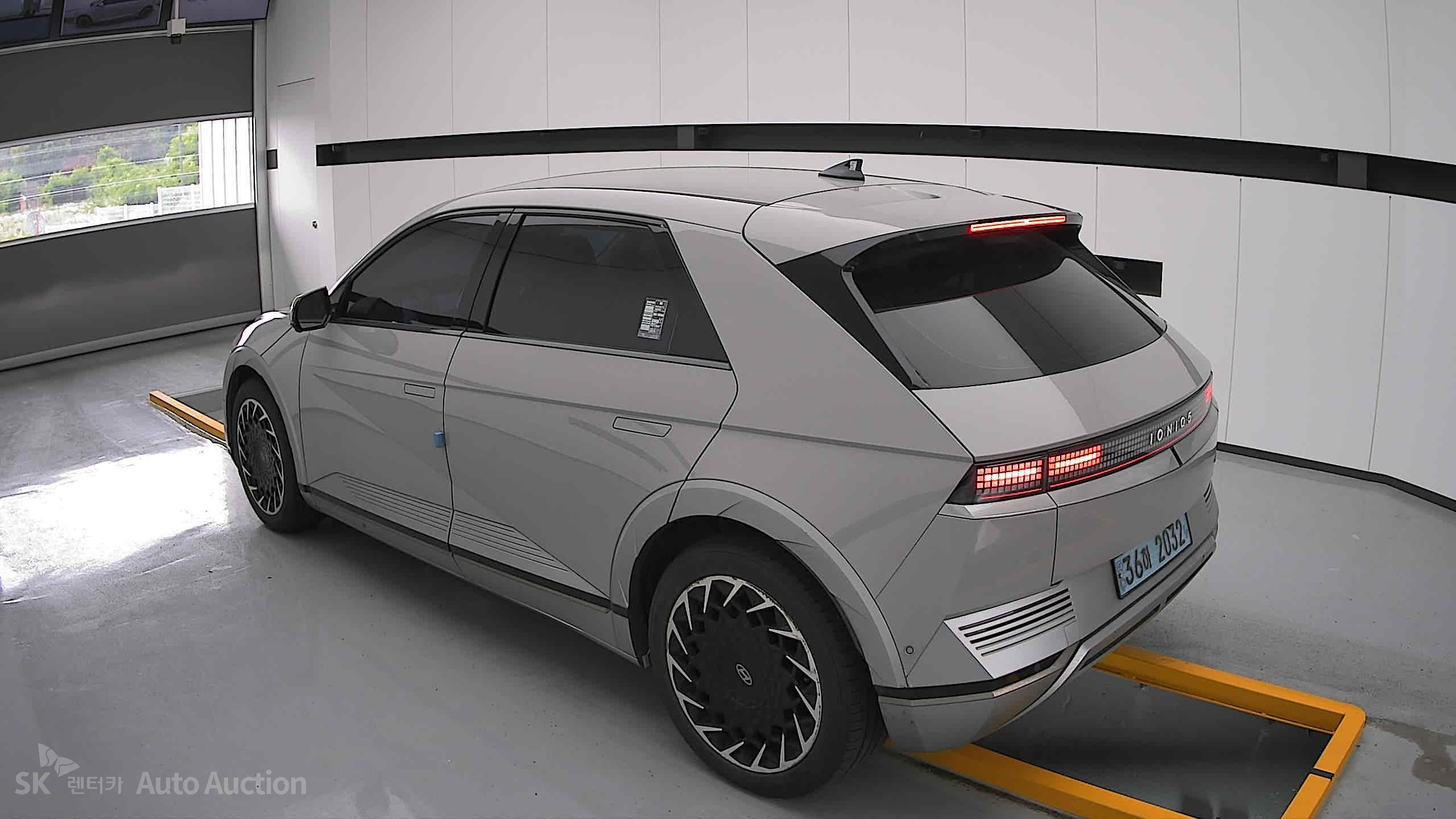 2022 - hyundai ioniq