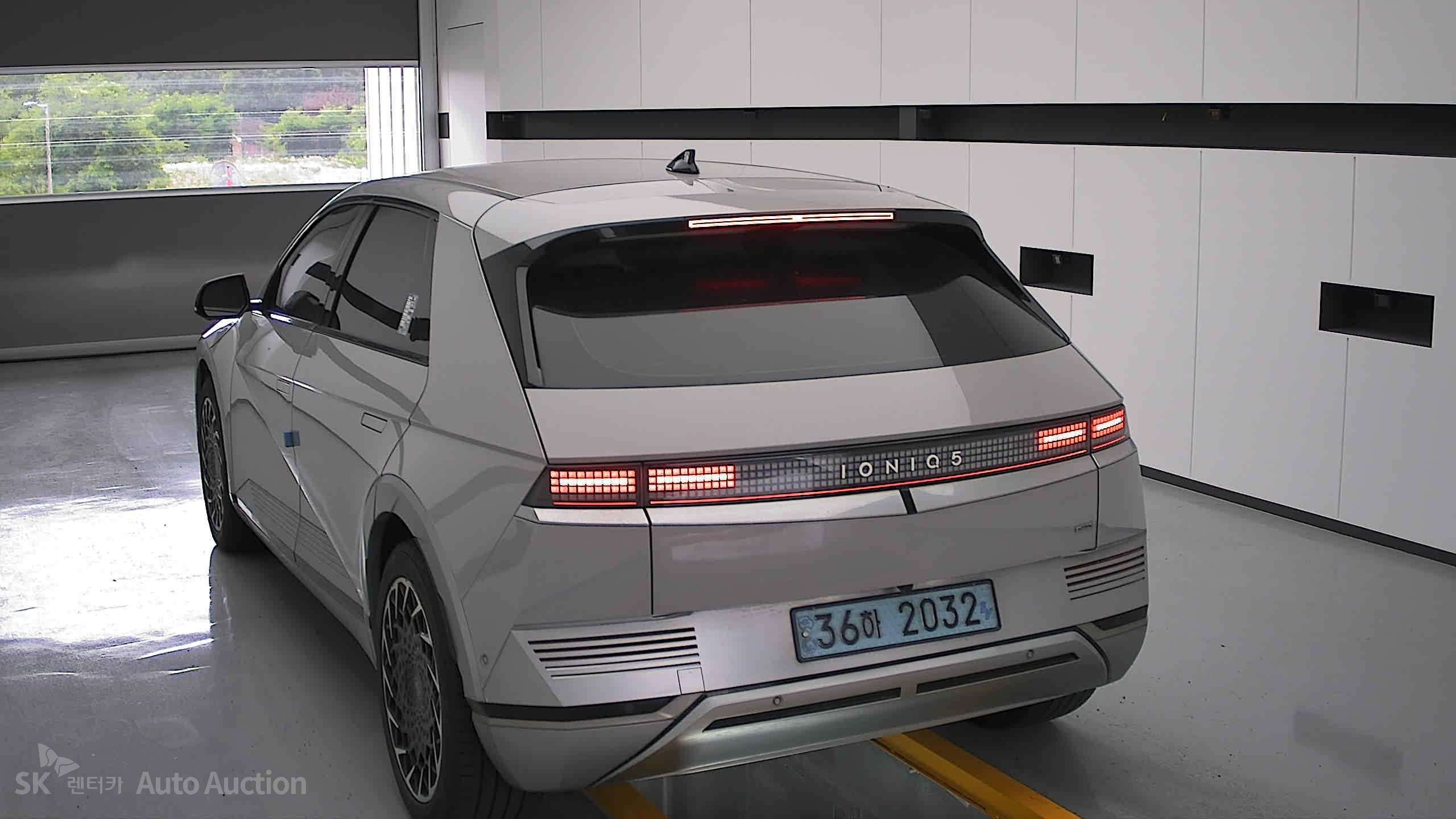 2022 - hyundai ioniq