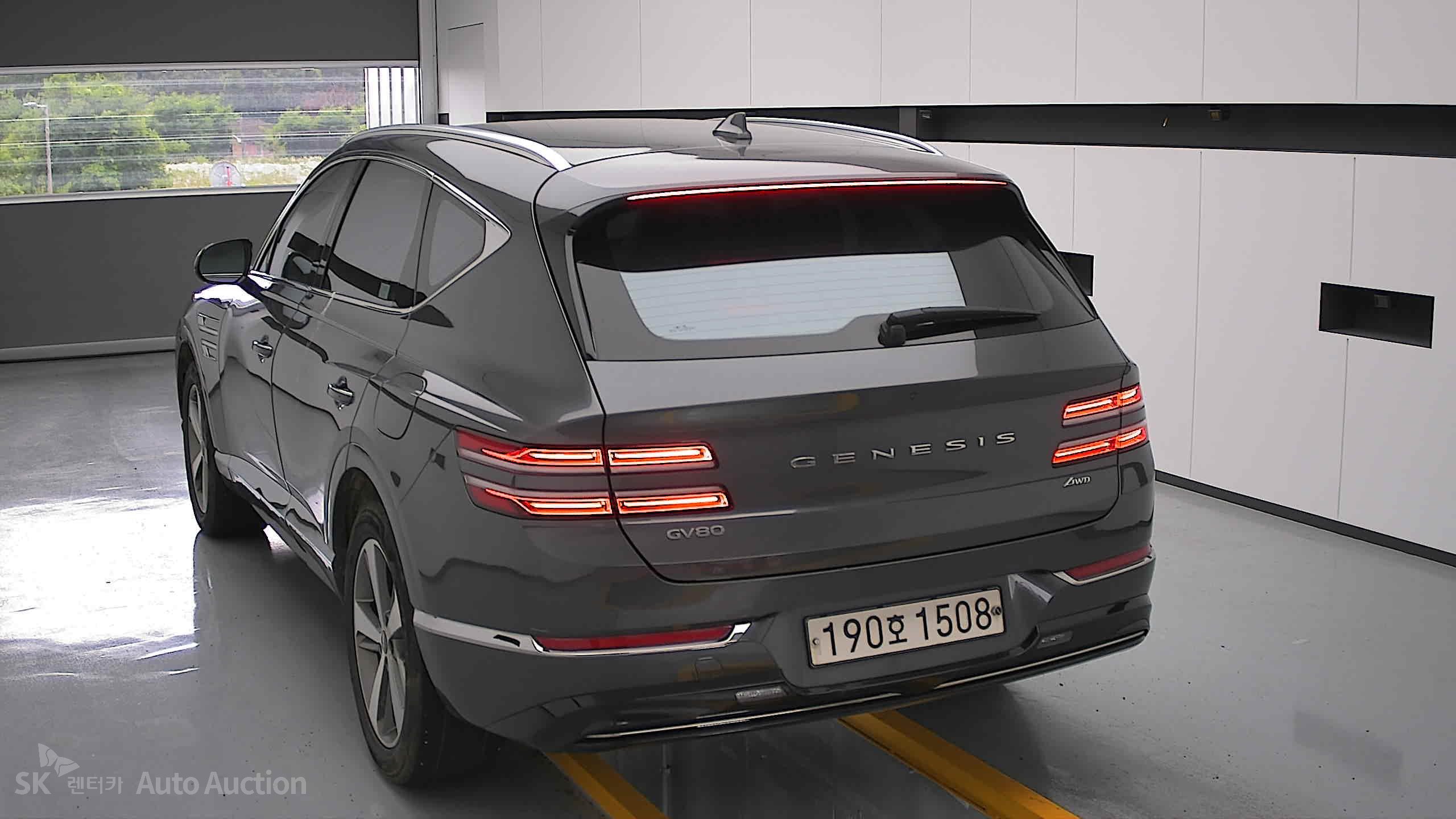 2022 - genesis gv80