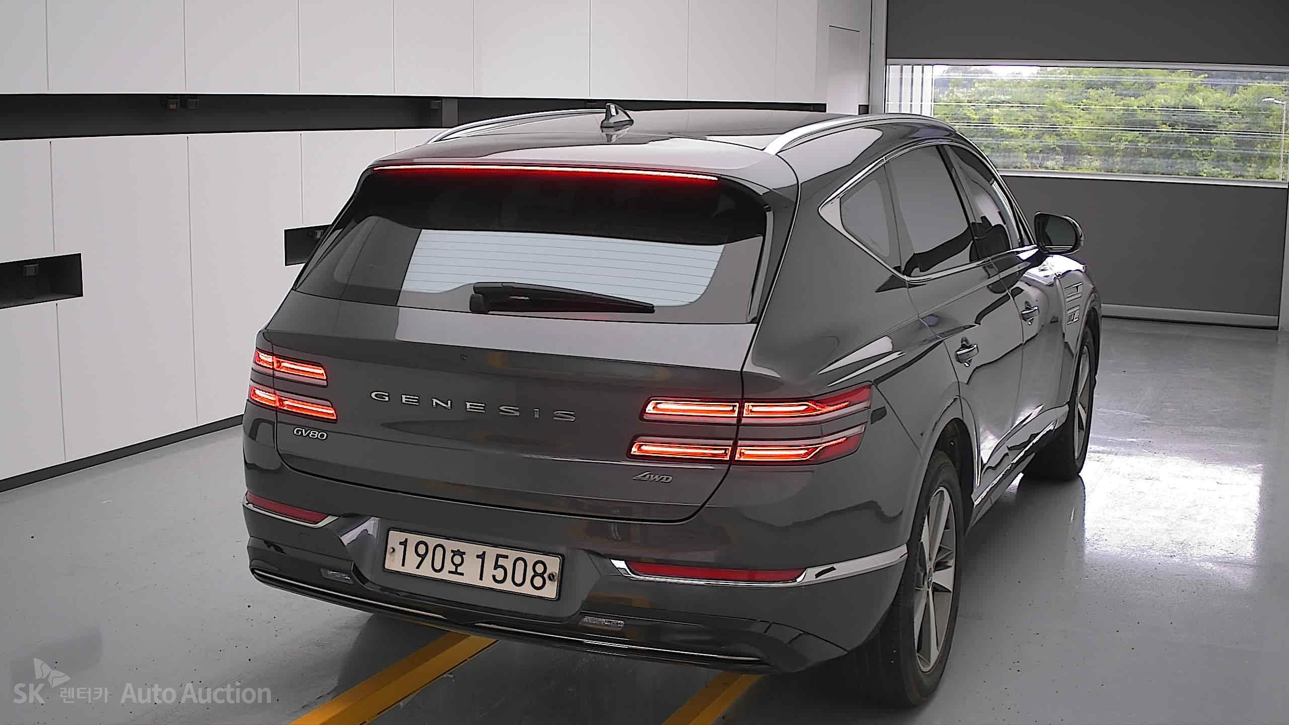 2022 - genesis gv80
