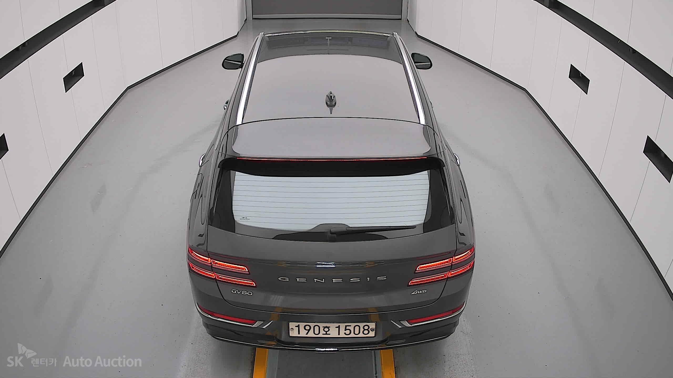 2022 - genesis gv80
