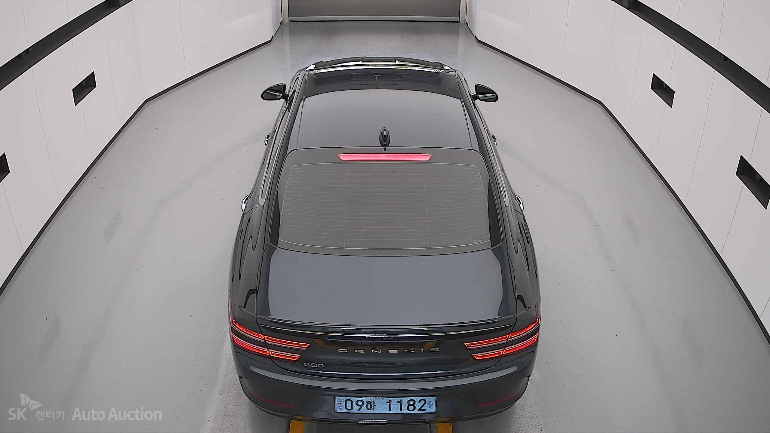 2022 - genesis eg80