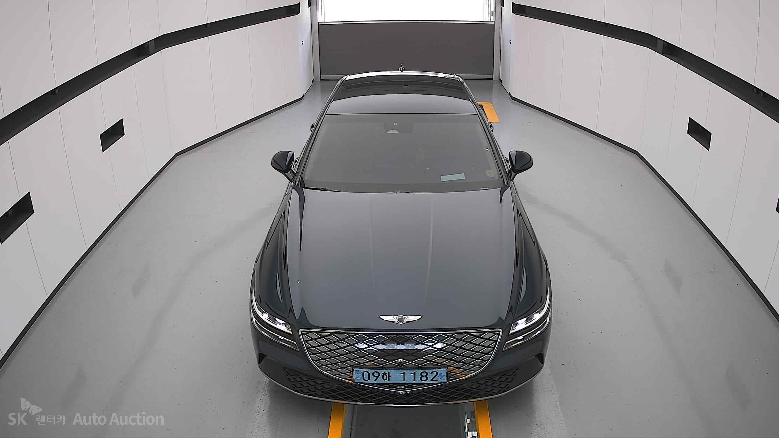 2022 - genesis eg80