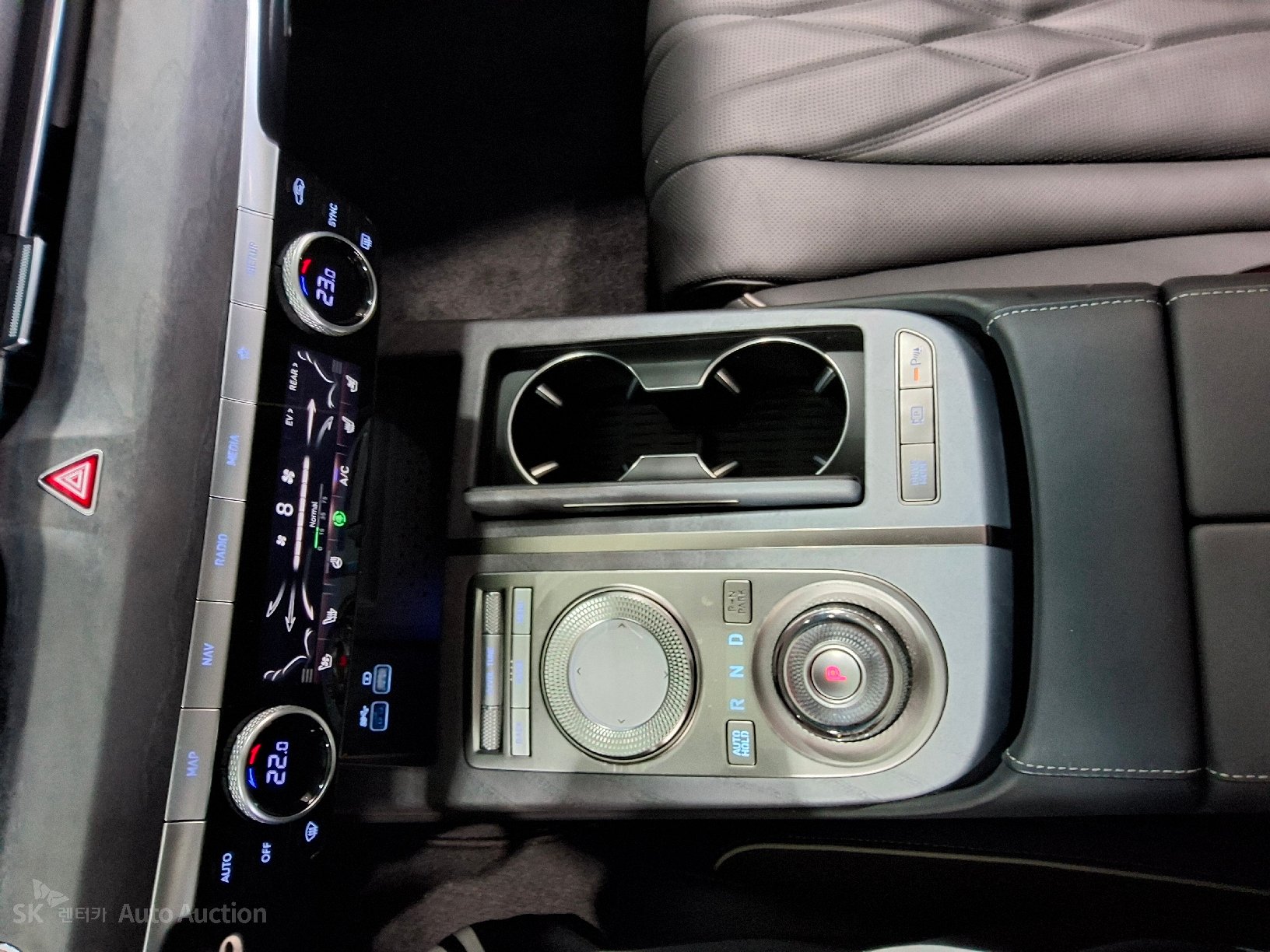 2022 - genesis eg80