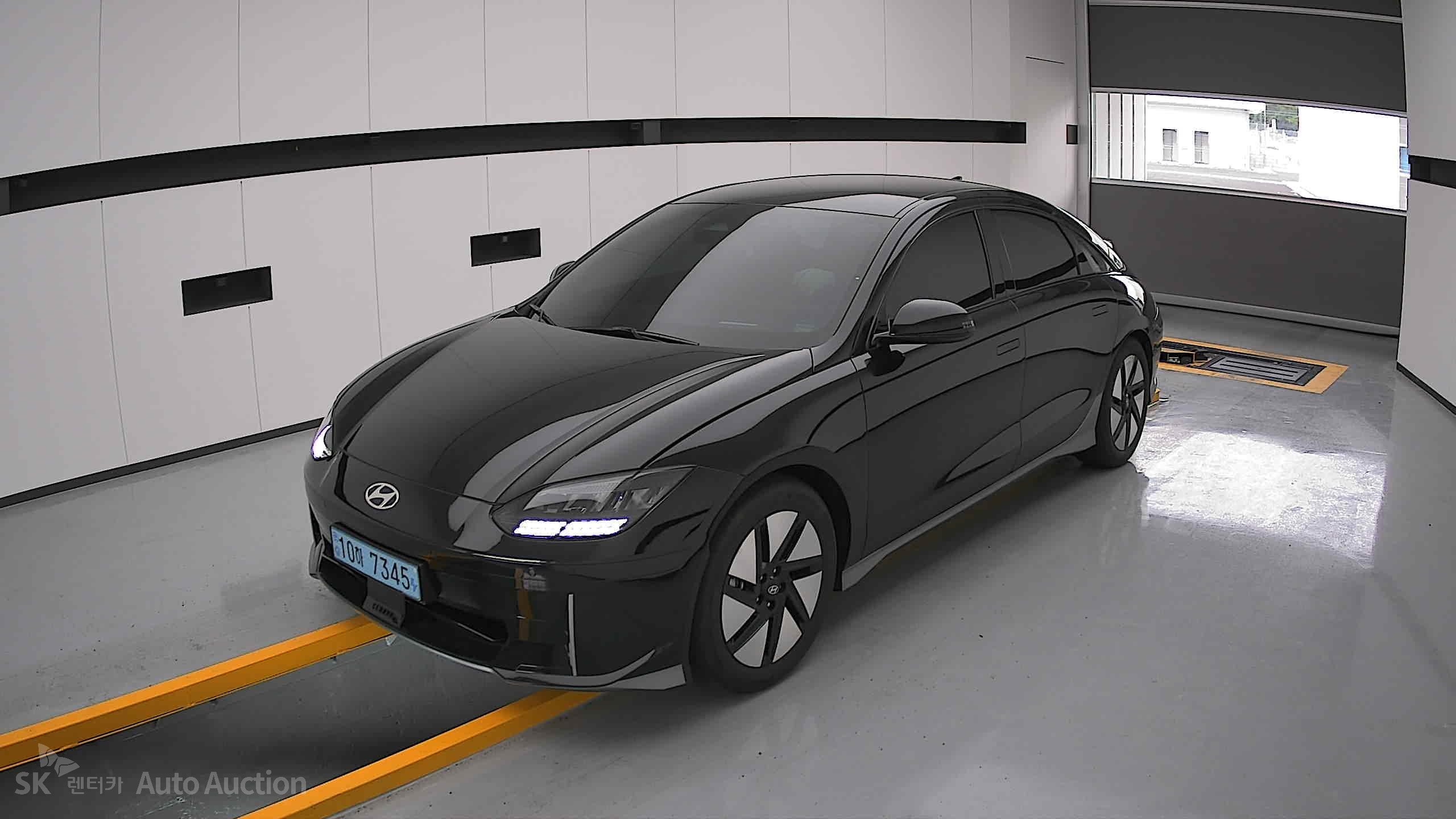 2023 - hyundai ioniq