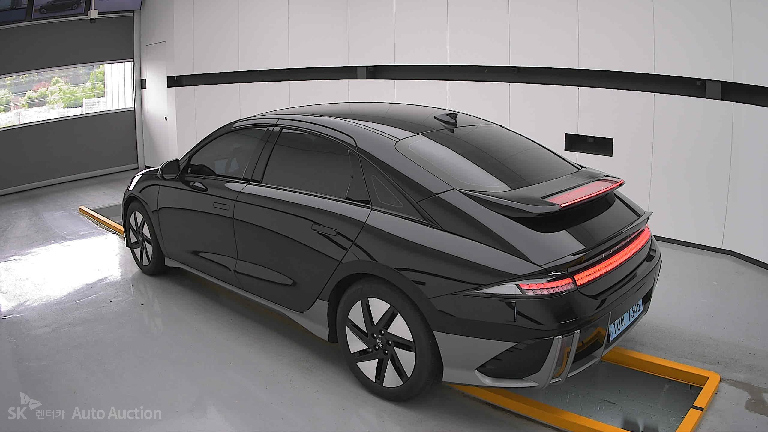 2023 - hyundai ioniq