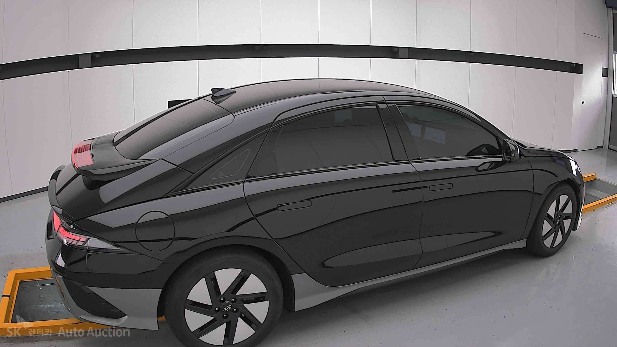 2023 - hyundai ioniq
