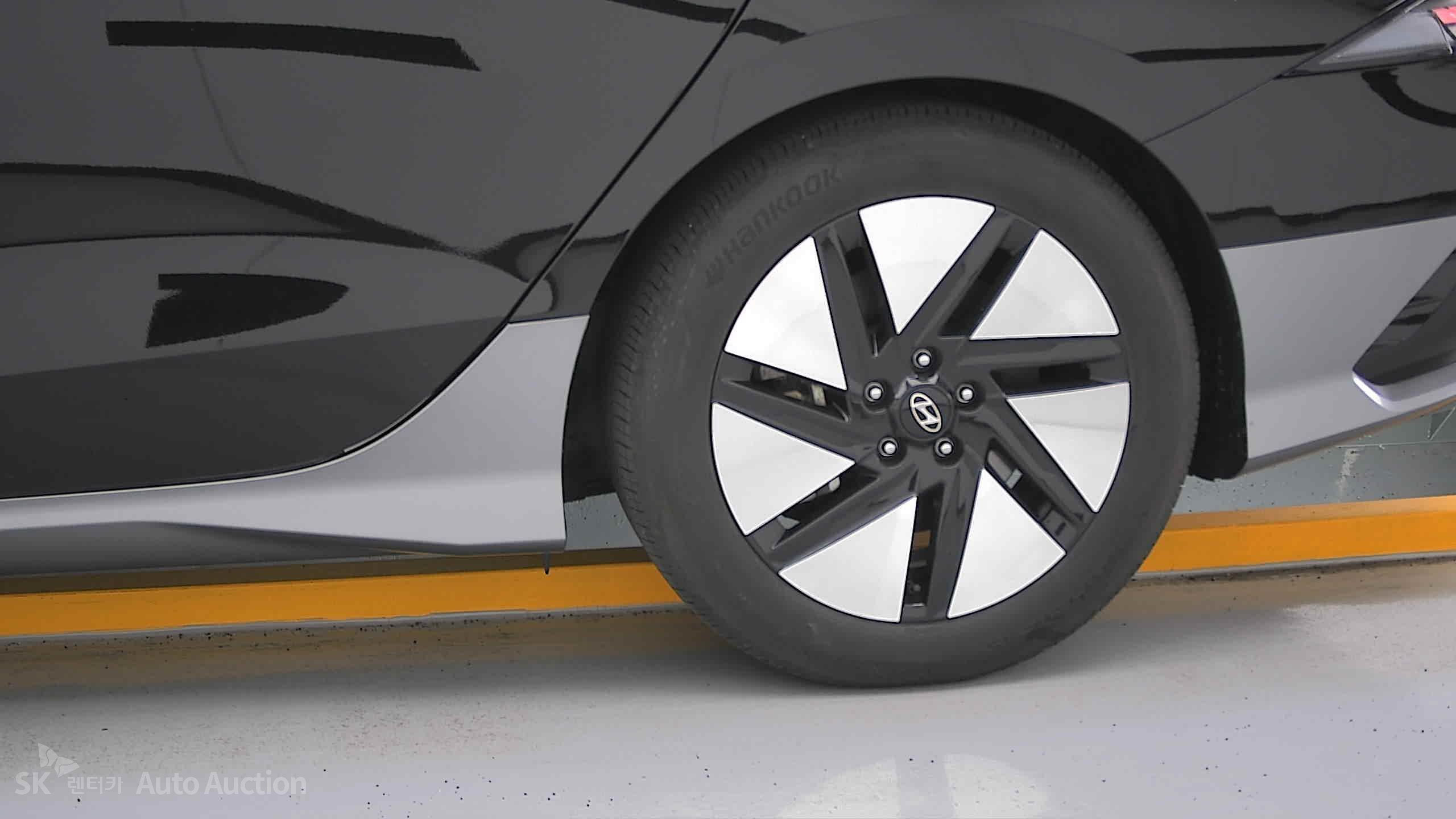 2023 - hyundai ioniq