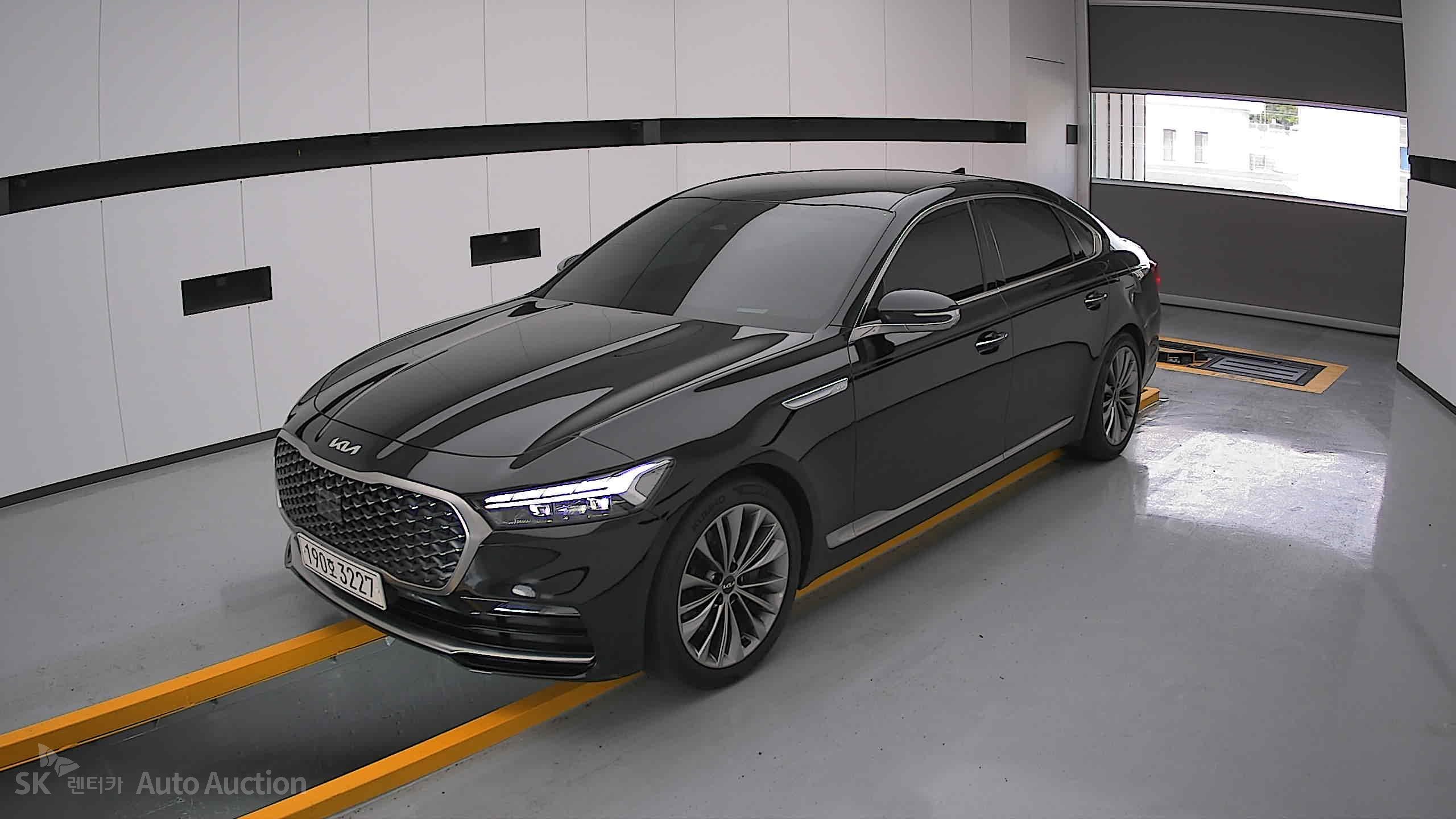 2022 - kia k9