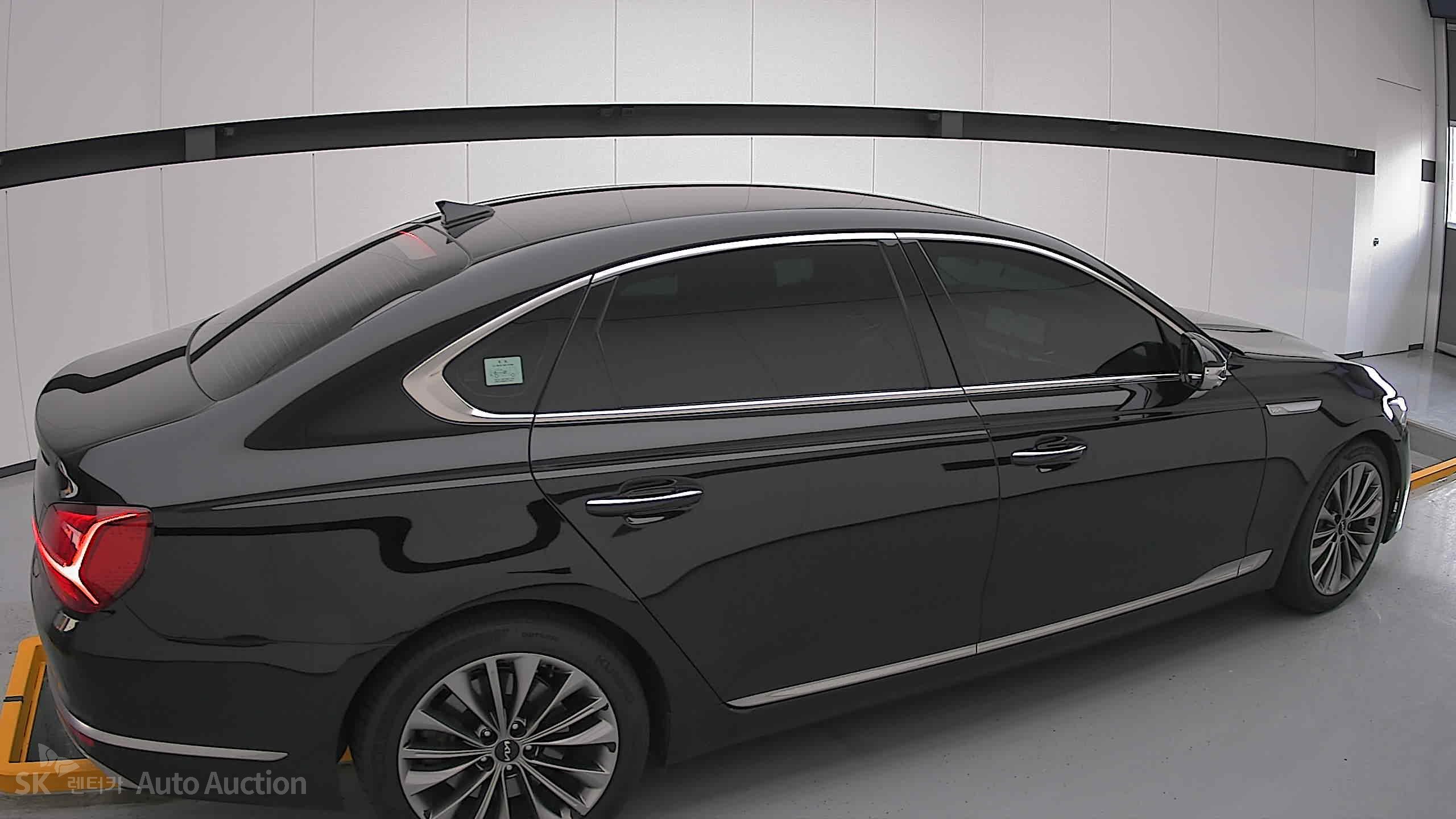 2022 - kia k9