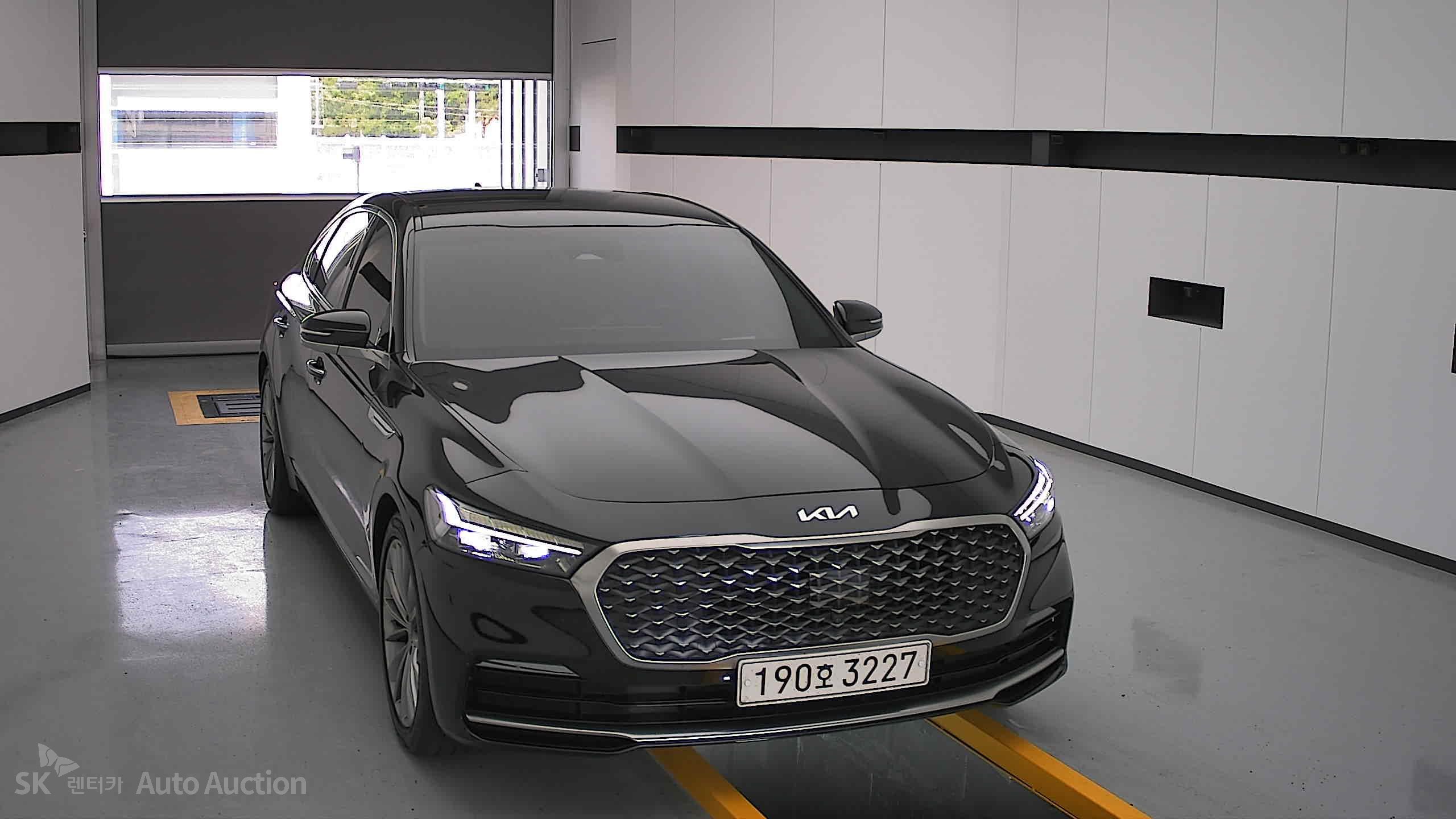 2022 - kia k9