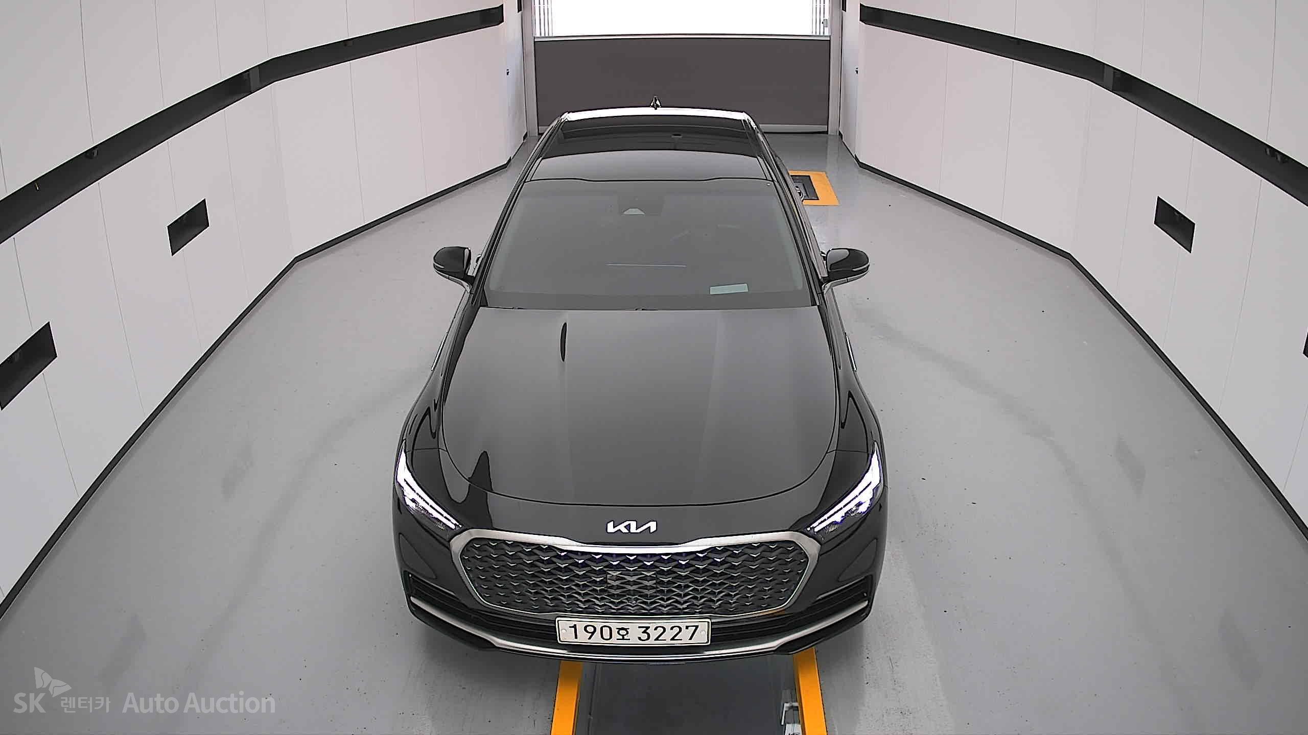 2022 - kia k9