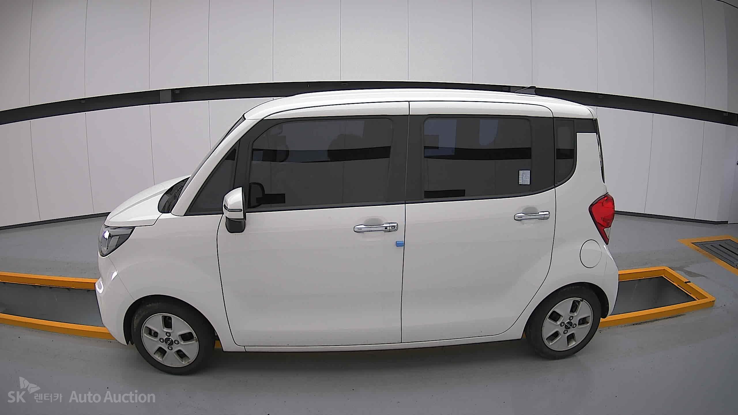 2022 - kia ray