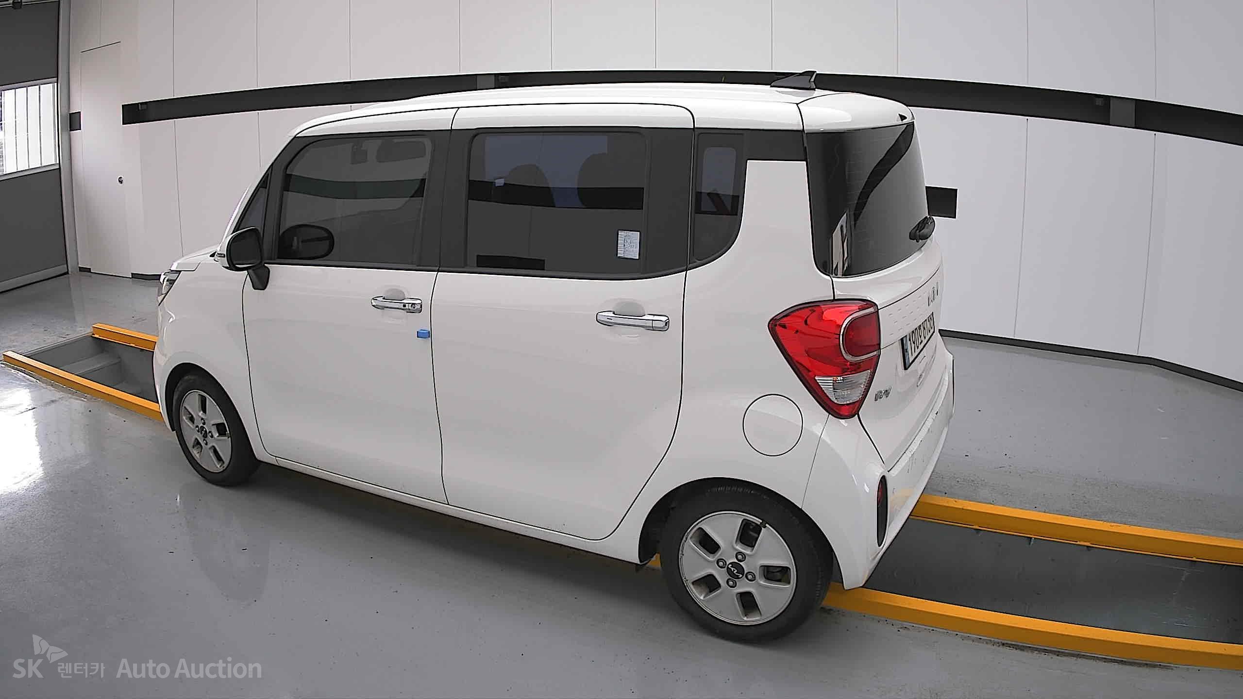 2022 - kia ray