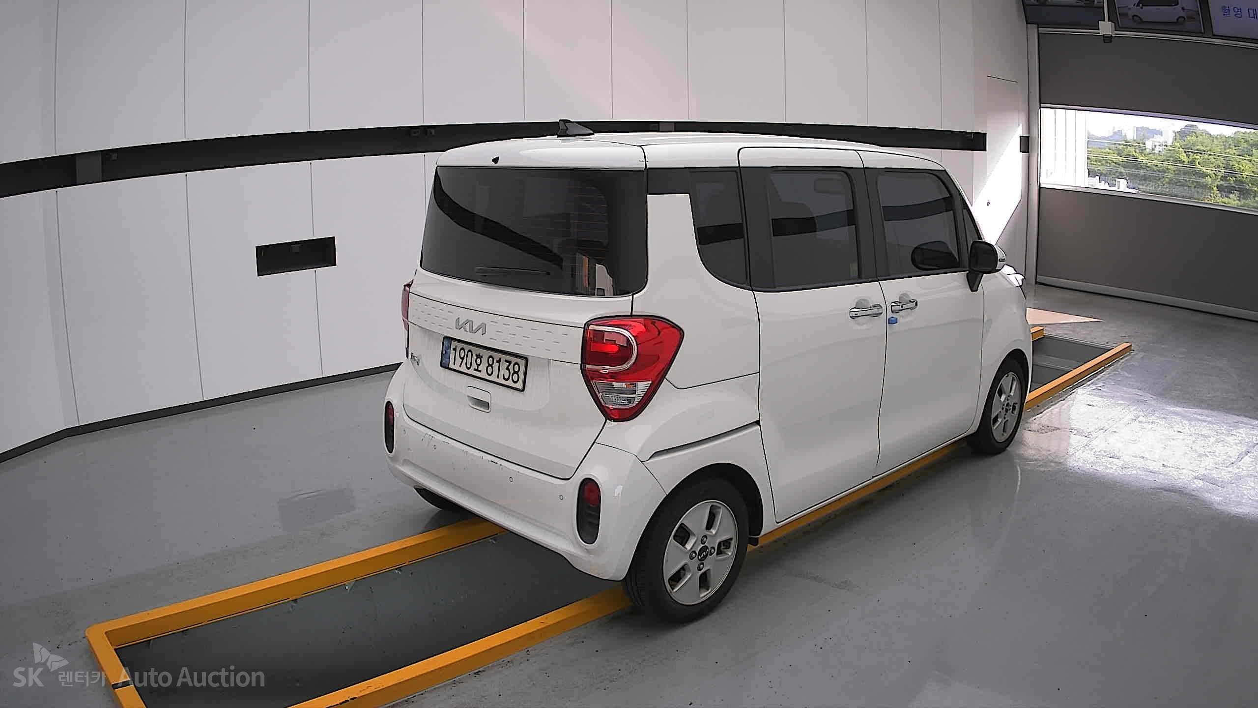 2022 - kia ray