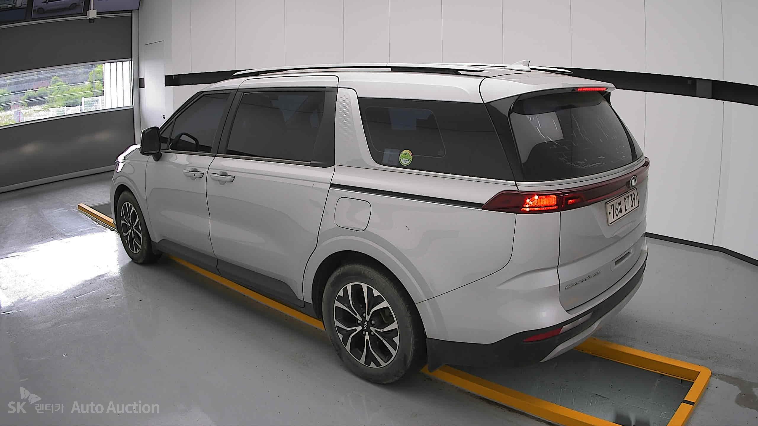 2021 - kia carnival