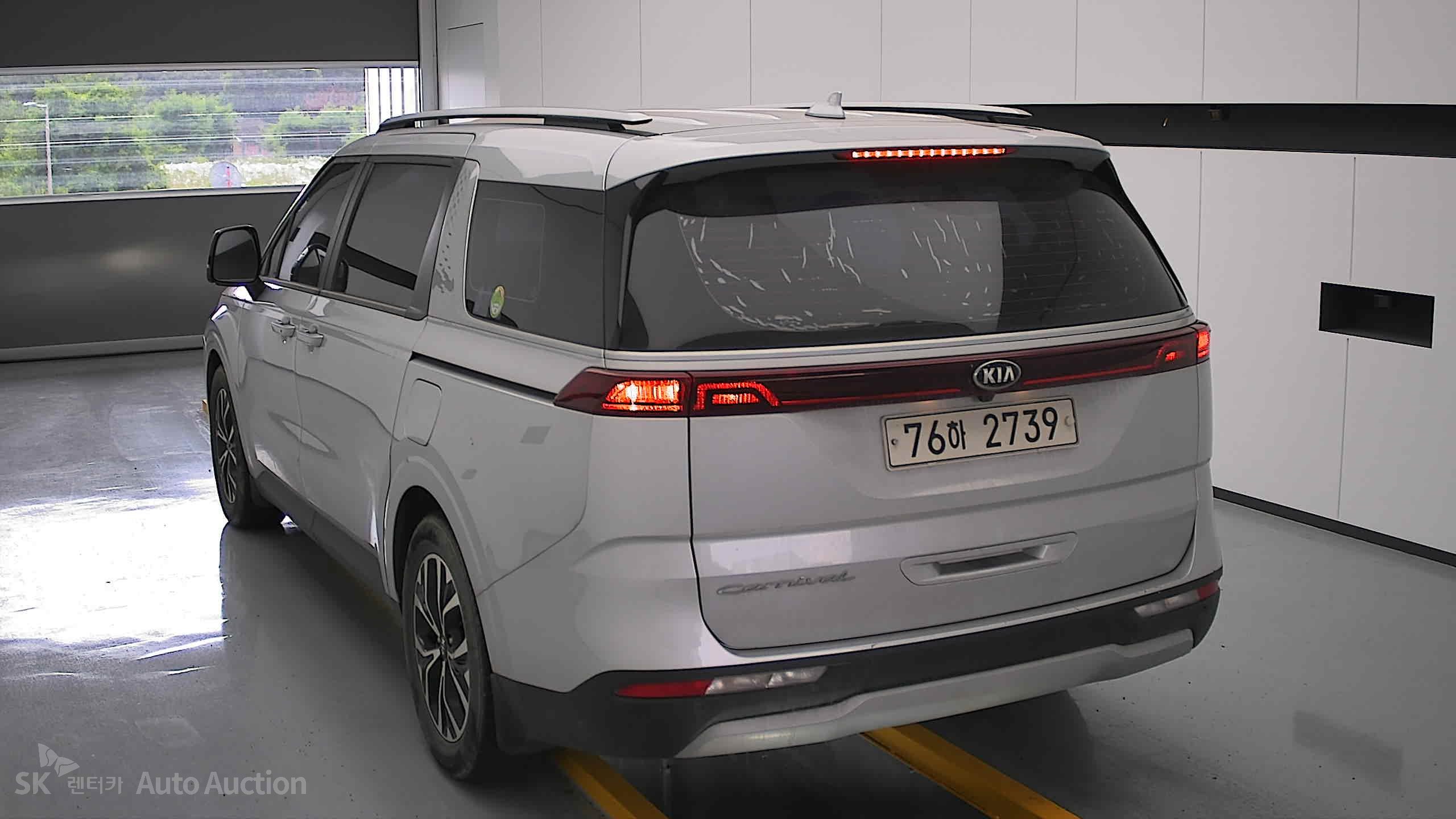 2021 - kia carnival
