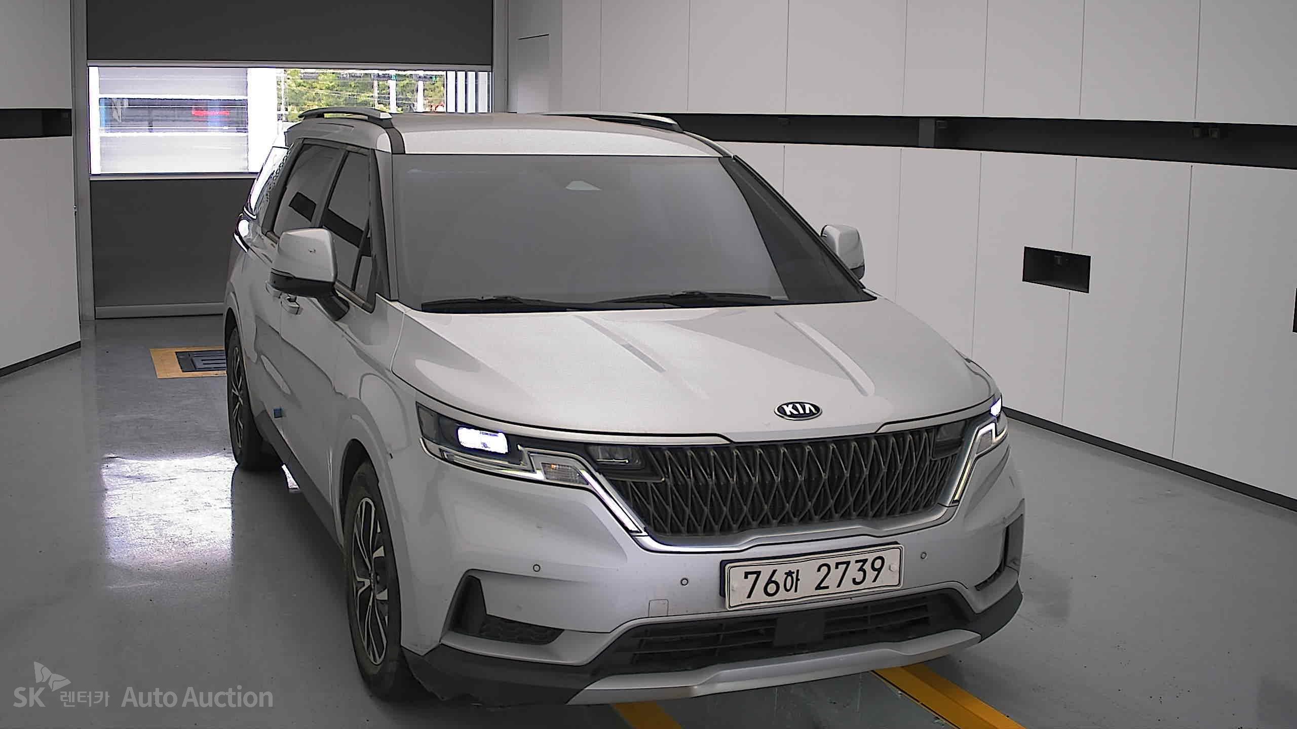 2021 - kia carnival