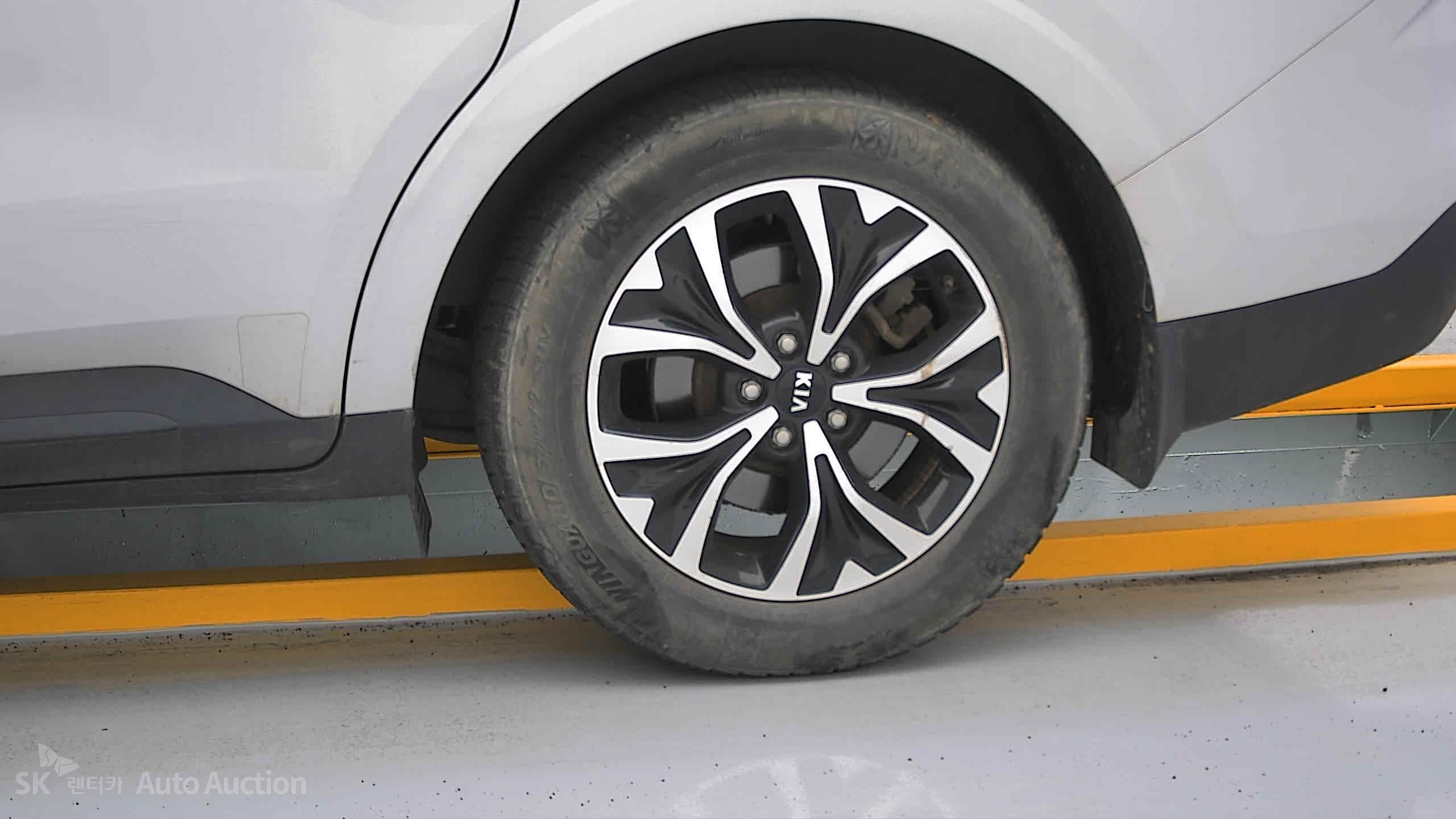 2021 - kia carnival