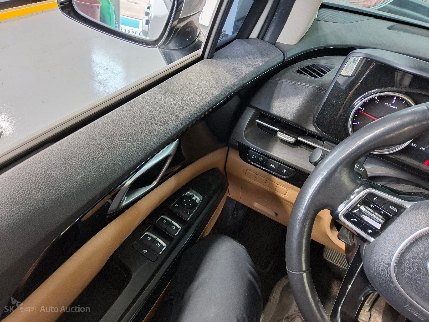 2021 - kia carnival