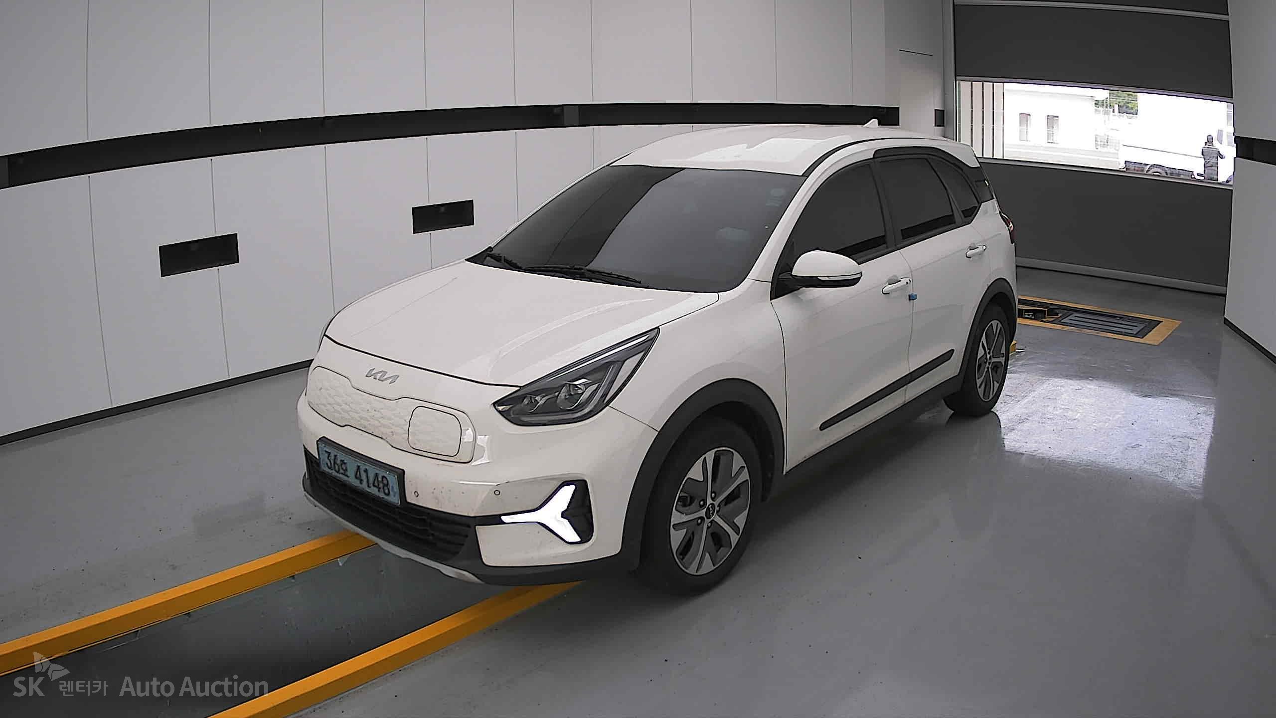2023 - kia niro