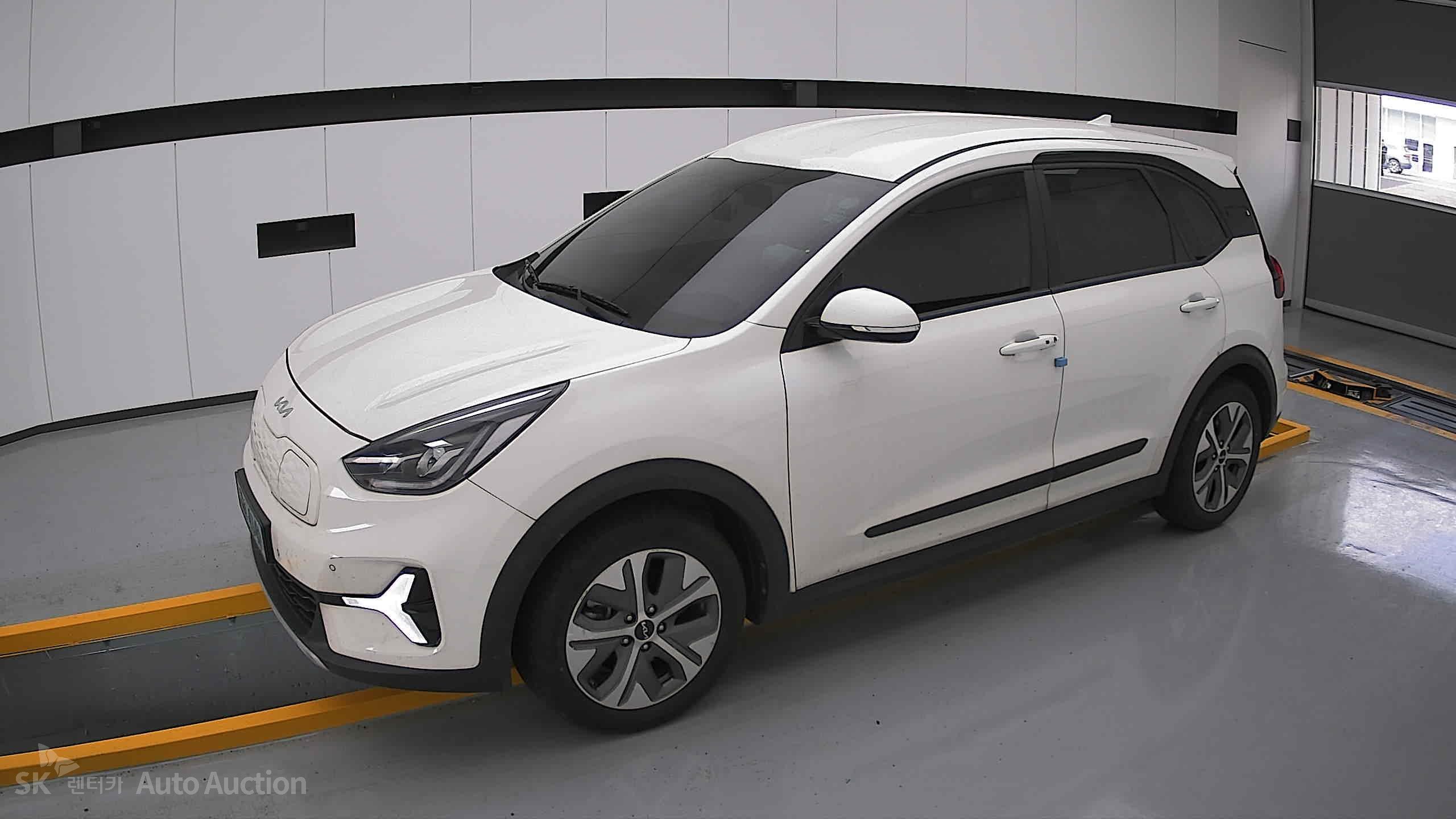 2023 - kia niro