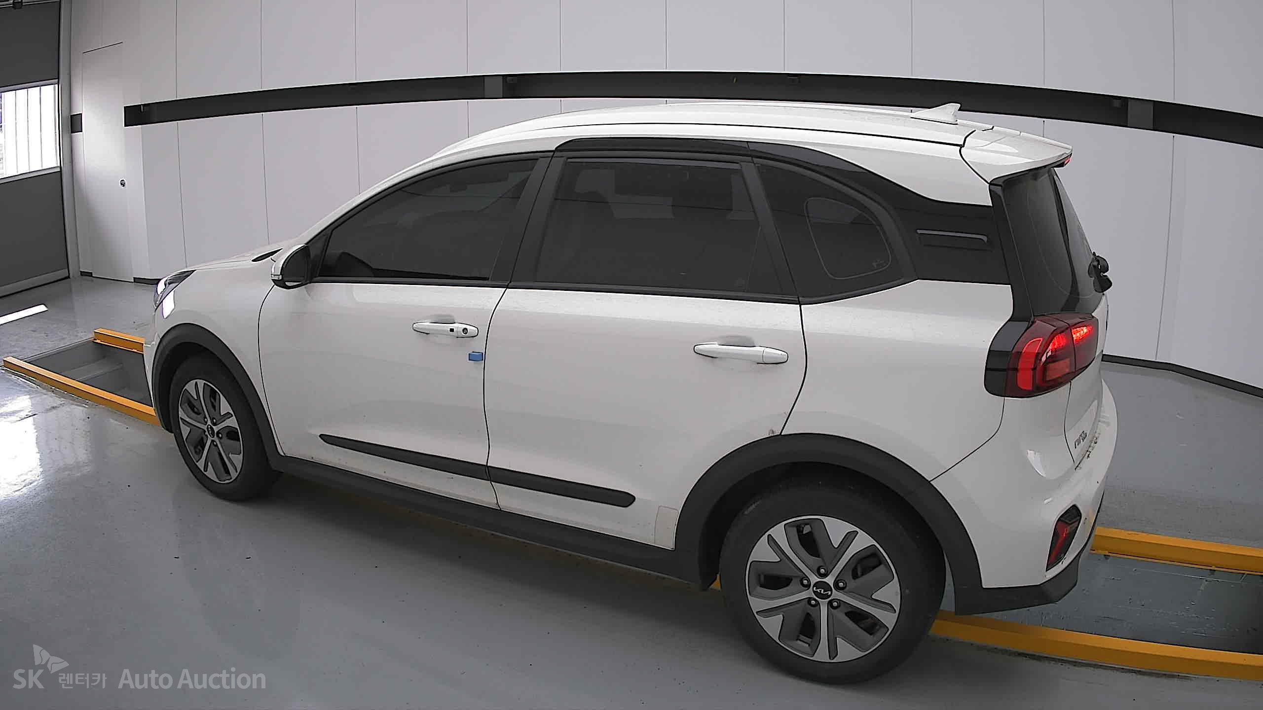2023 - kia niro