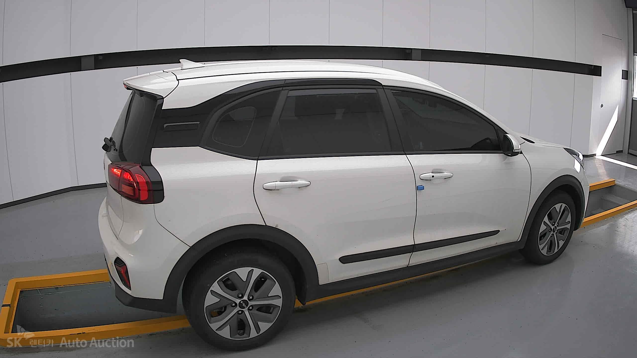 2023 - kia niro