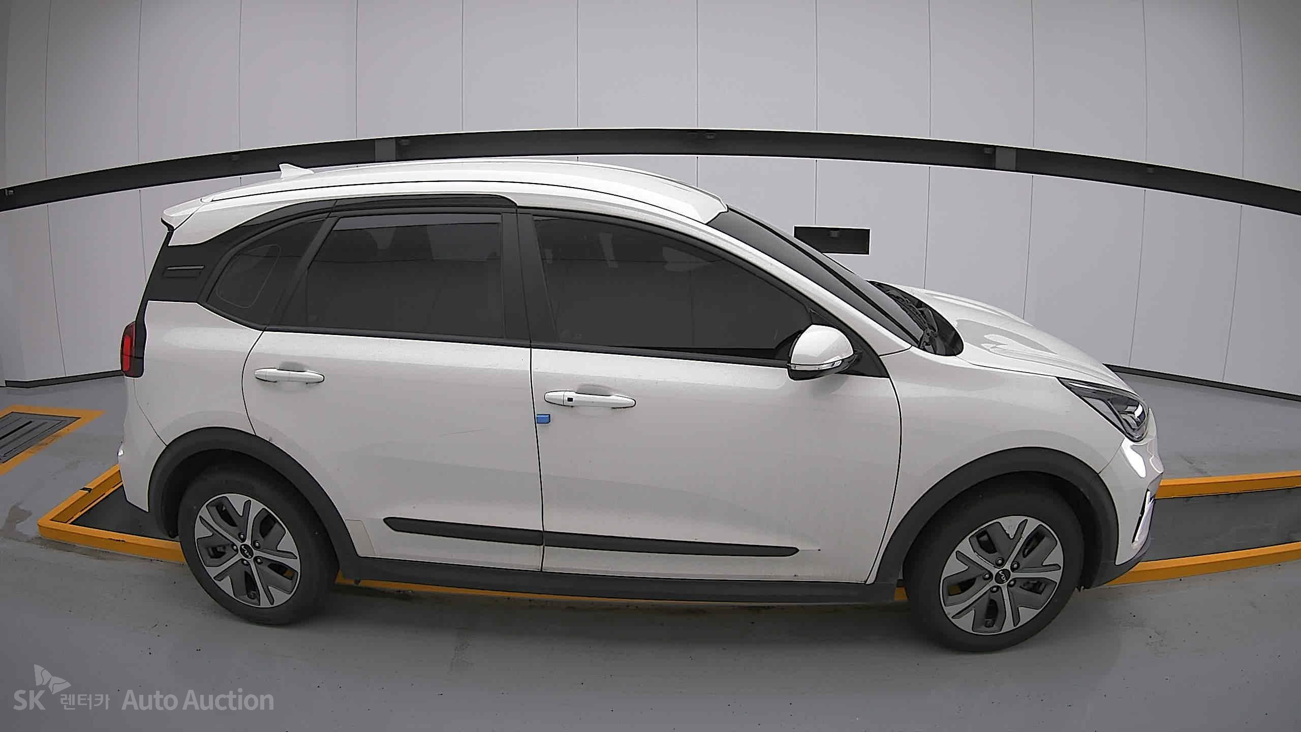 2023 - kia niro