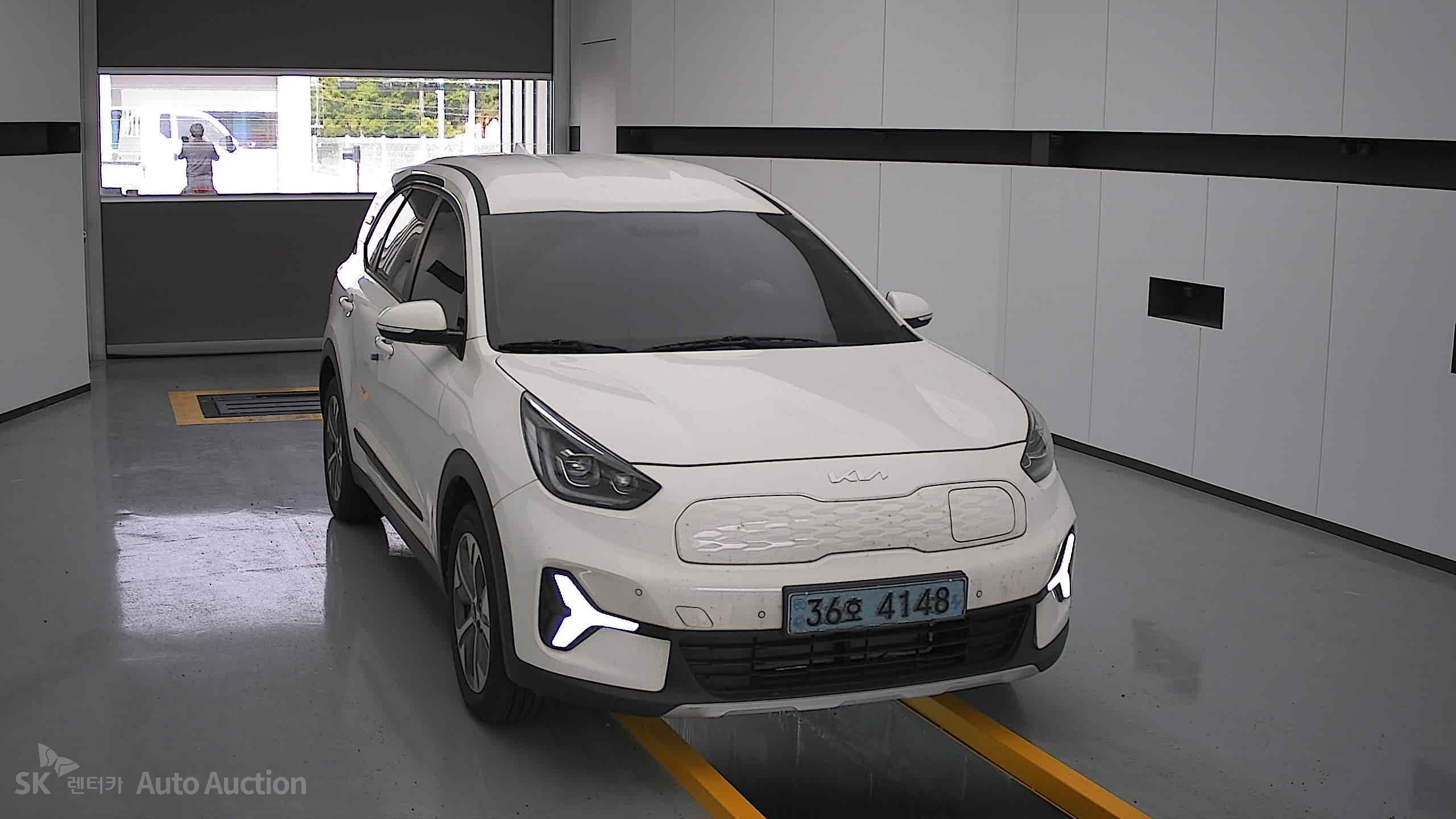 2023 - kia niro
