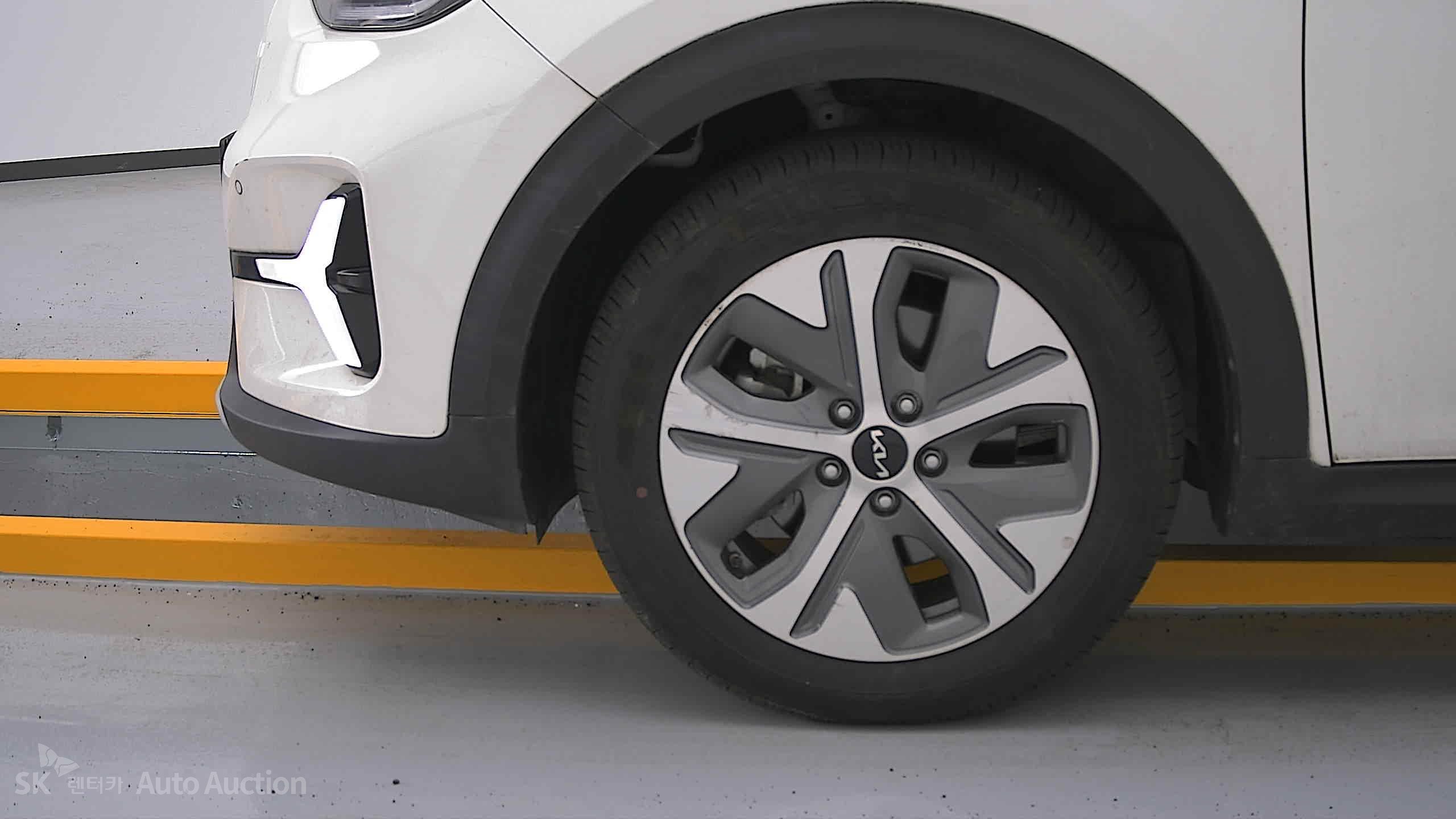 2023 - kia niro