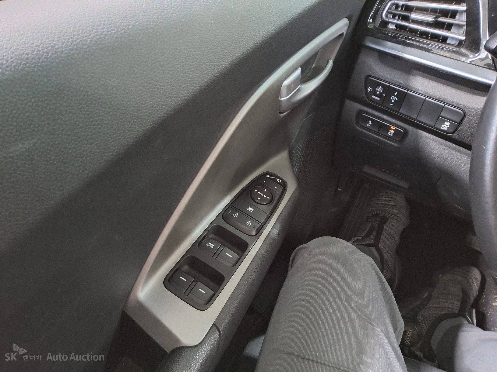 2023 - kia niro