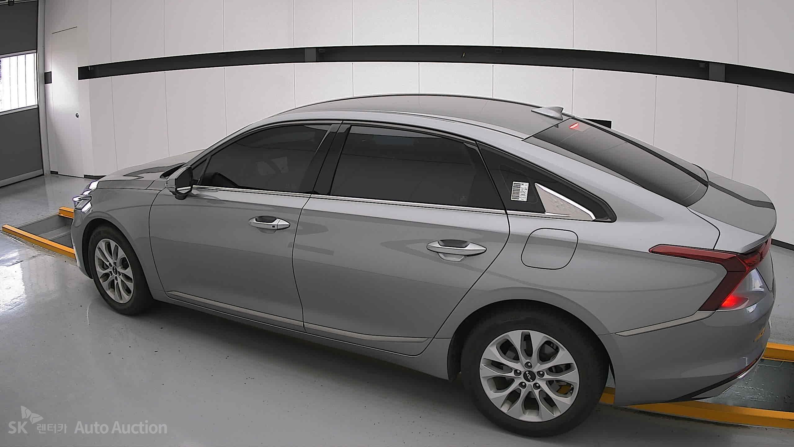 2022 - kia k8