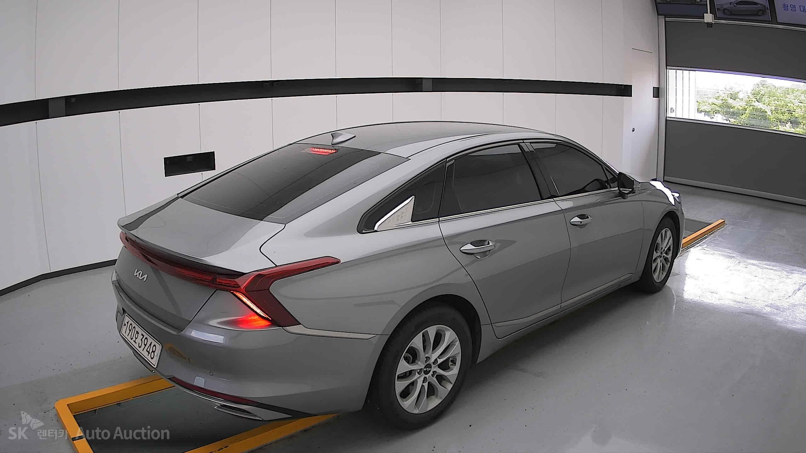 2022 - kia k8