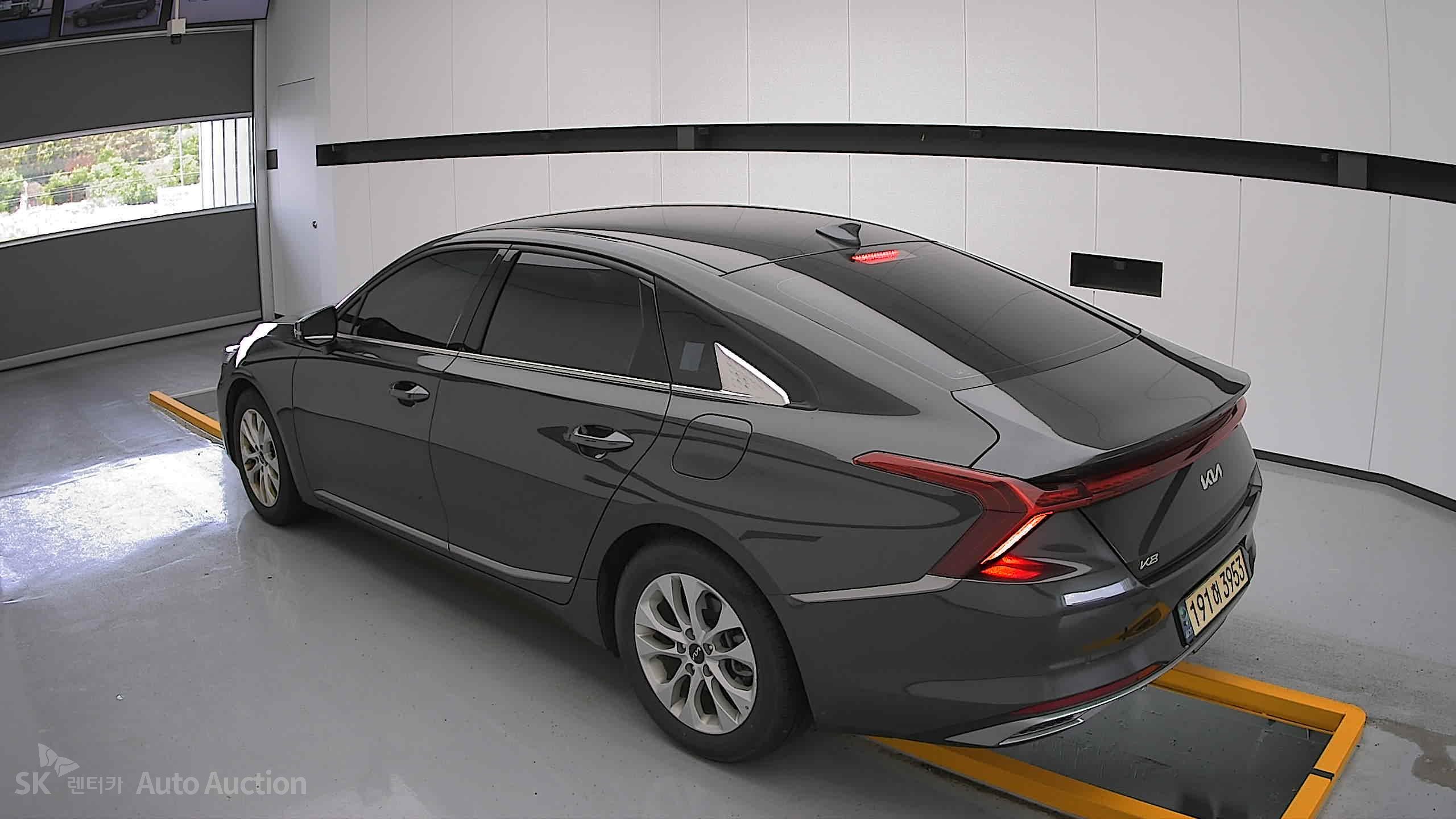 2023 - kia k8