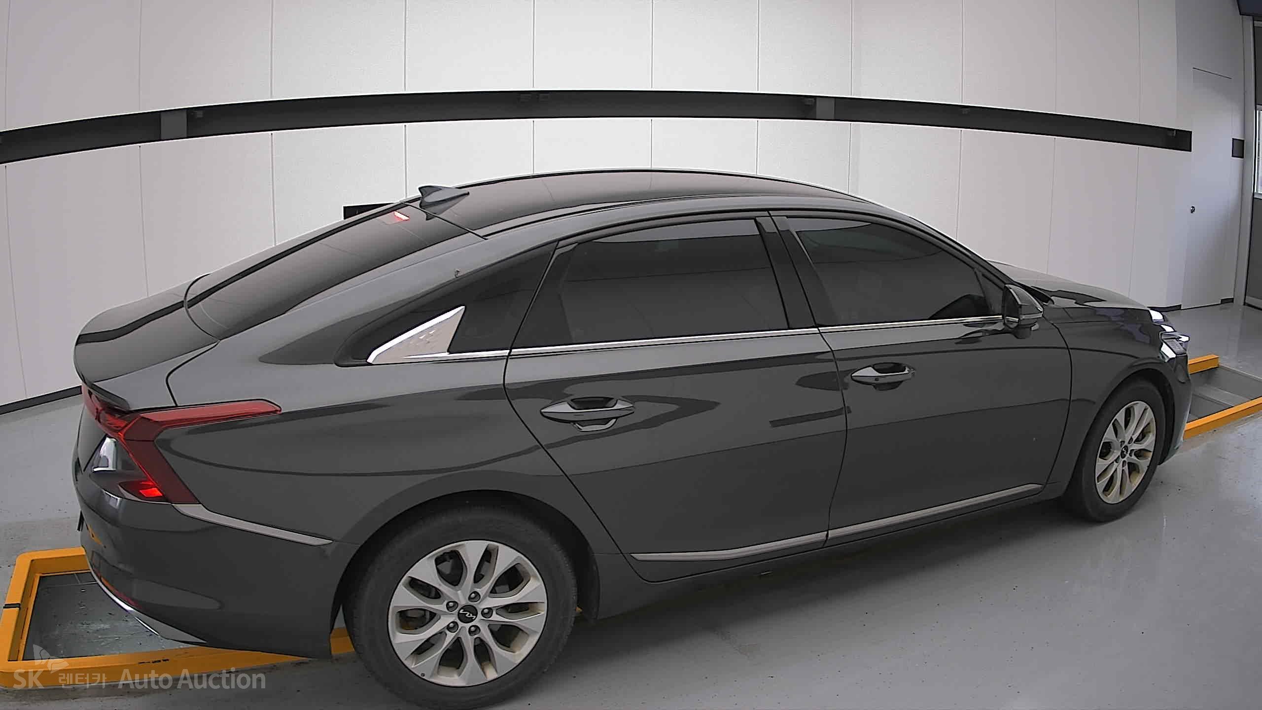 2023 - kia k8