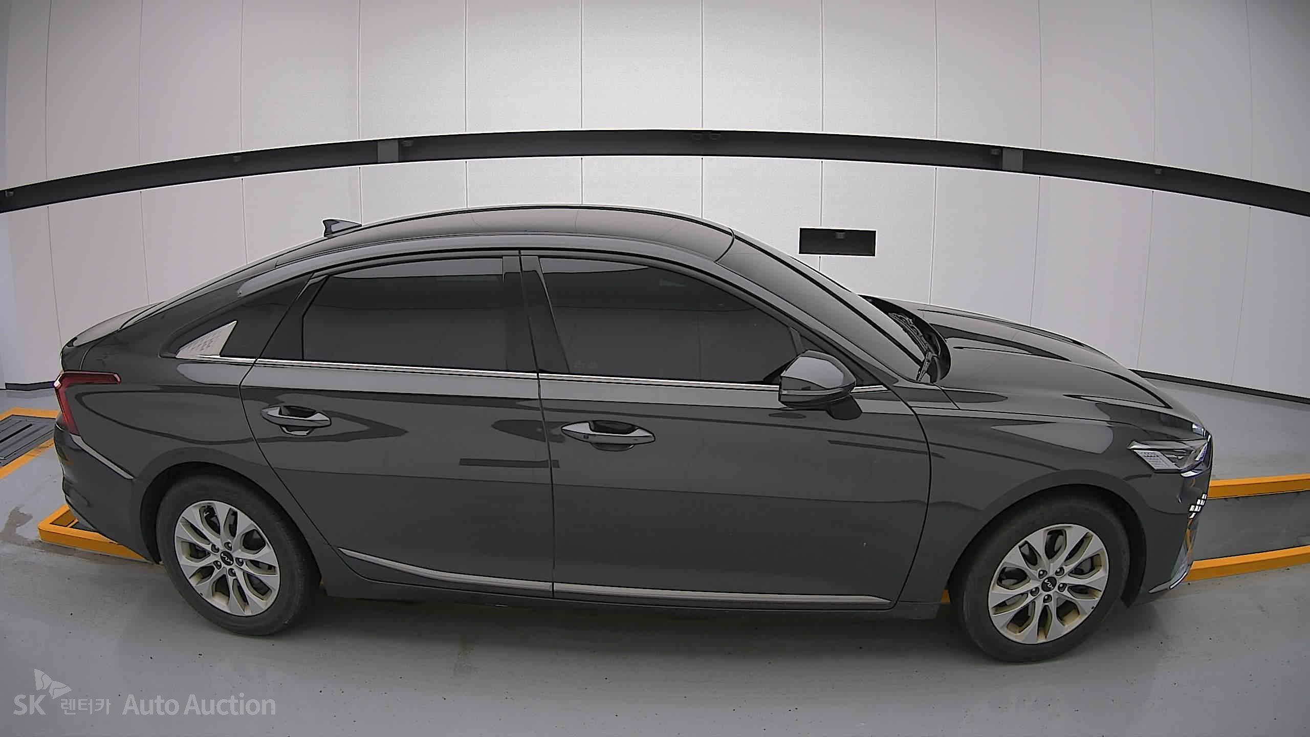 2023 - kia k8
