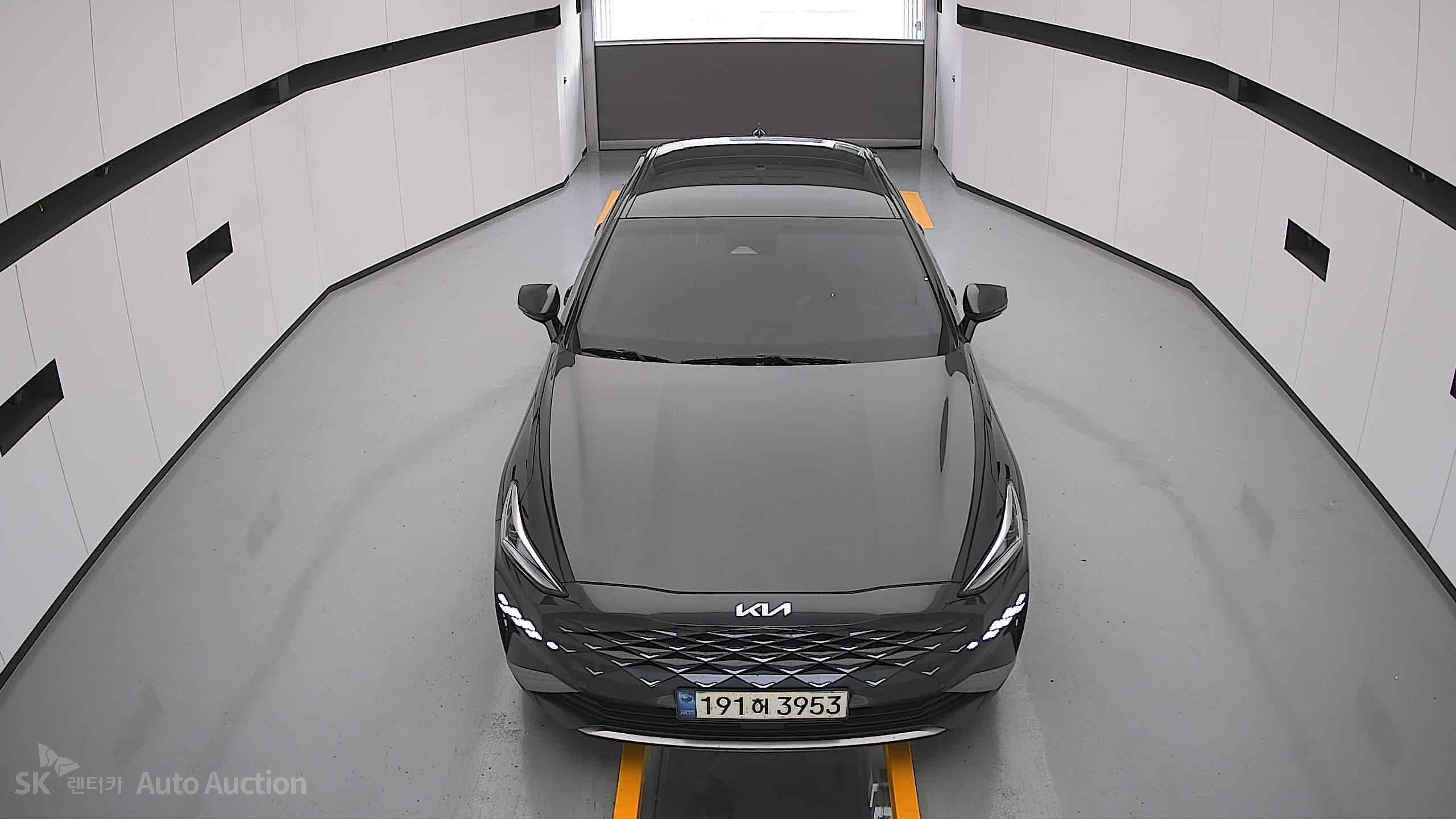 2023 - kia k8