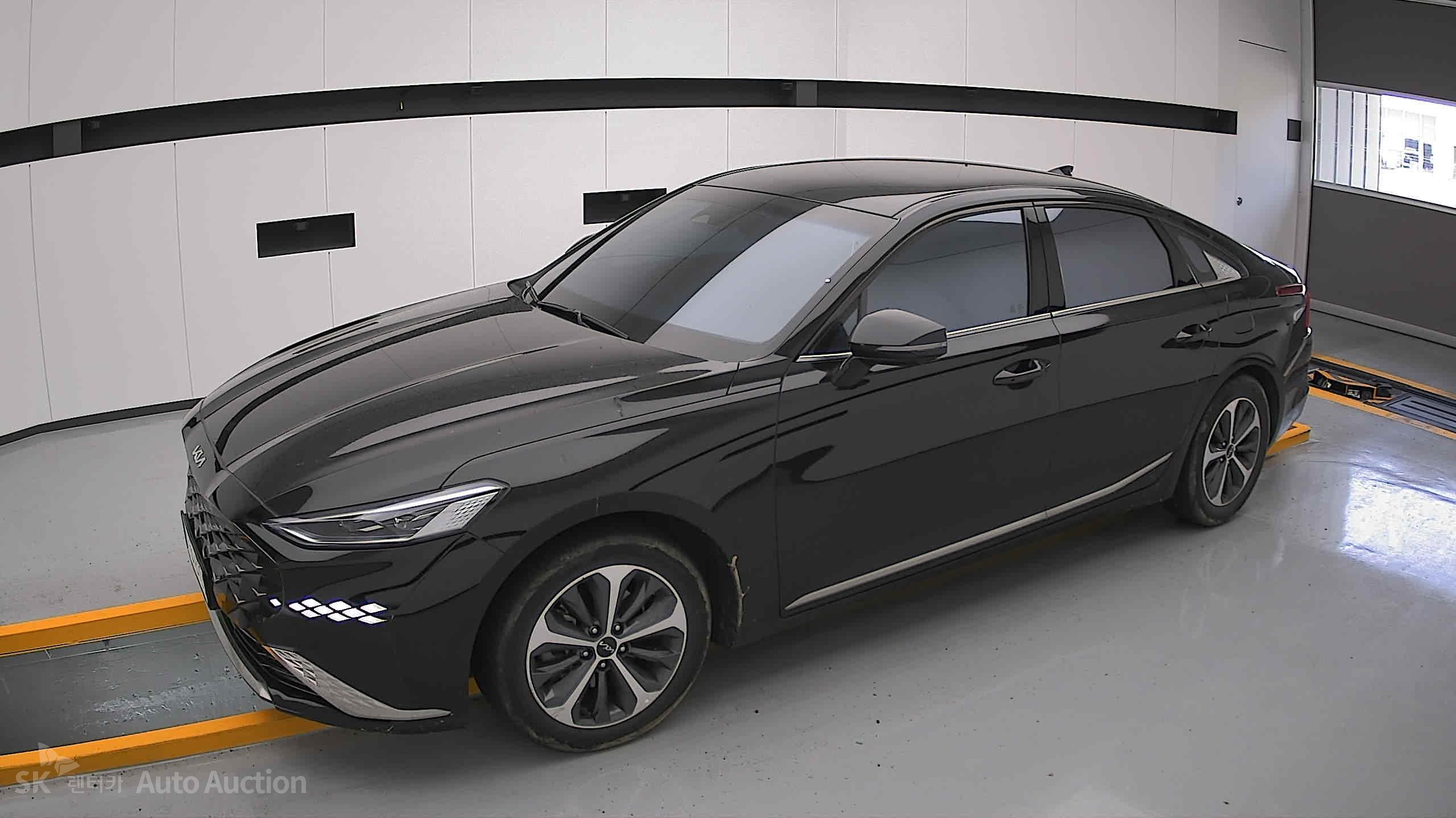 2023 - kia k8