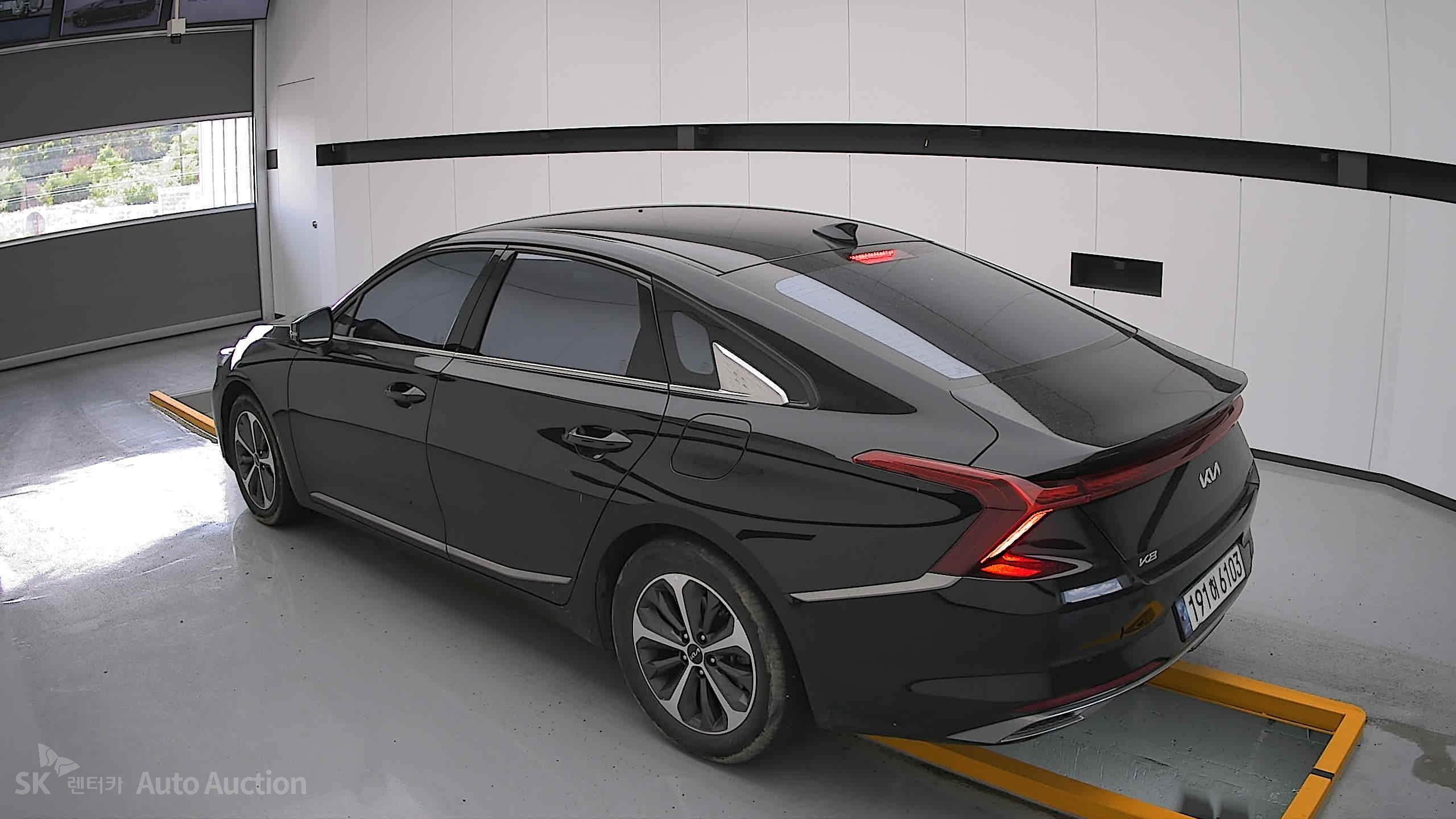 2023 - kia k8