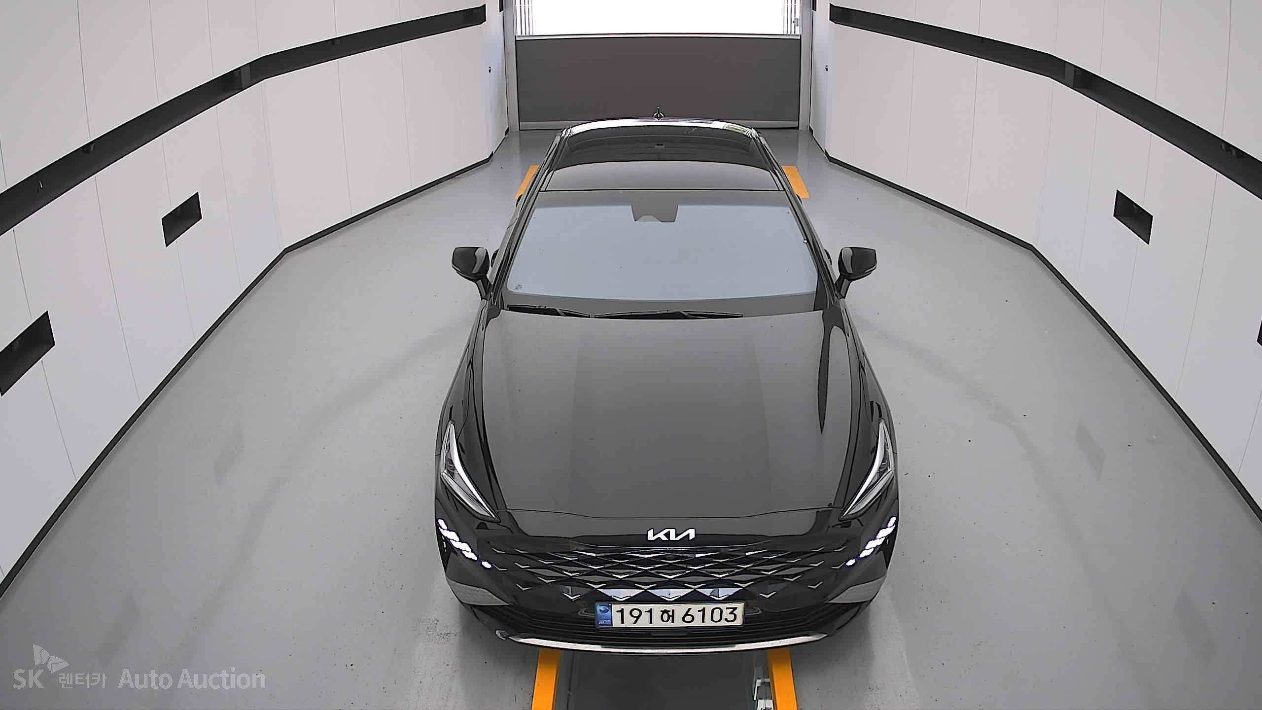 2023 - kia k8