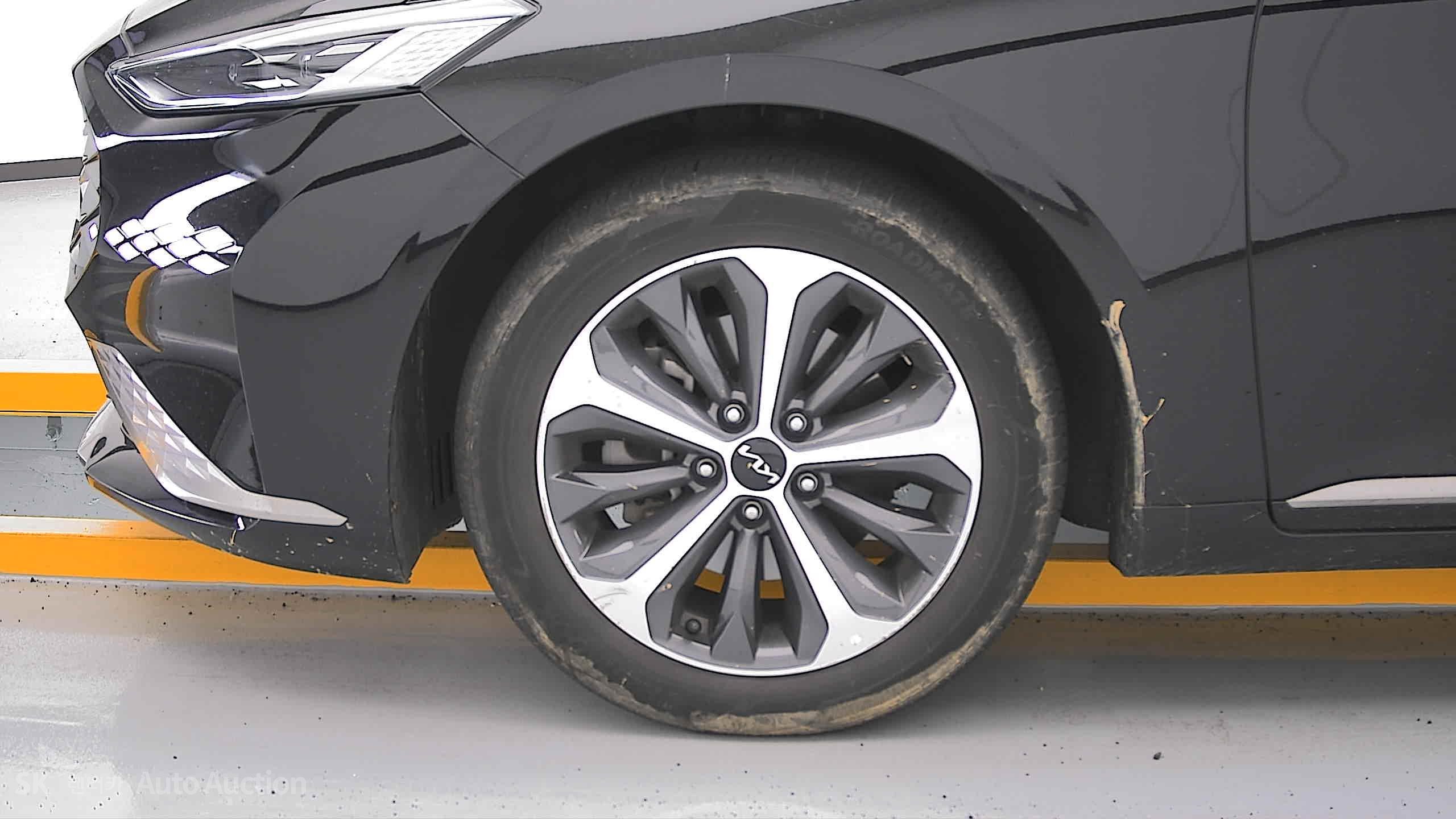 2023 - kia k8