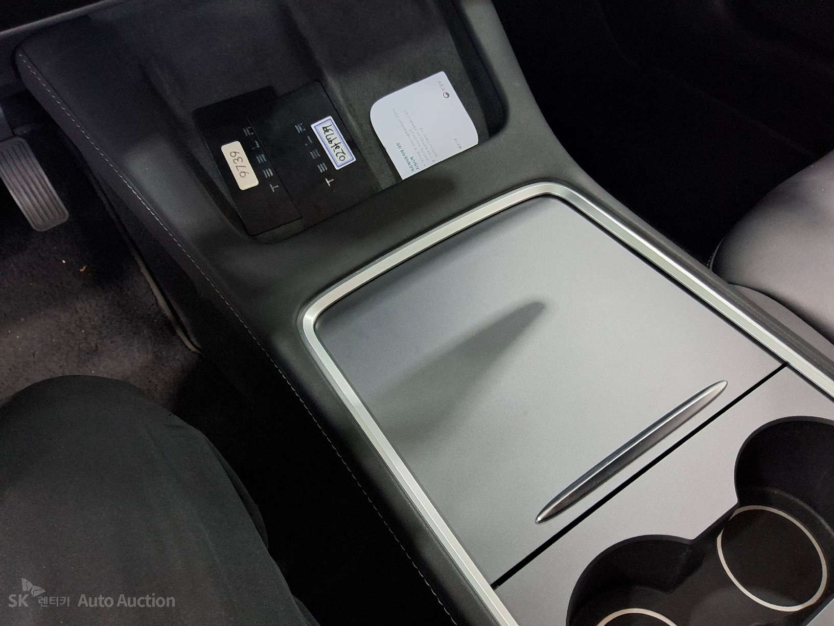 2022 - tesla model 3