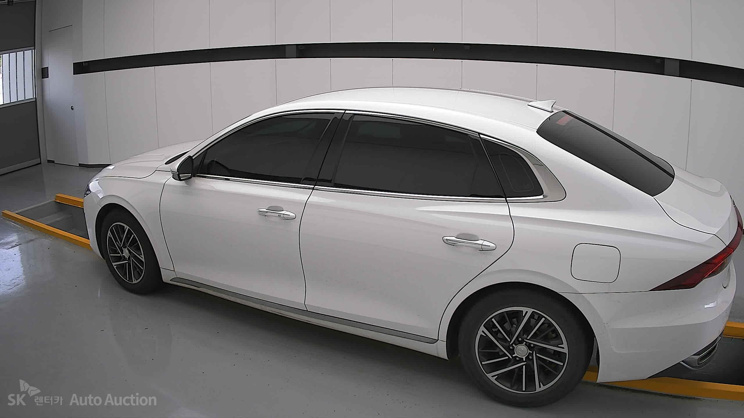 2022 - hyundai grandeur