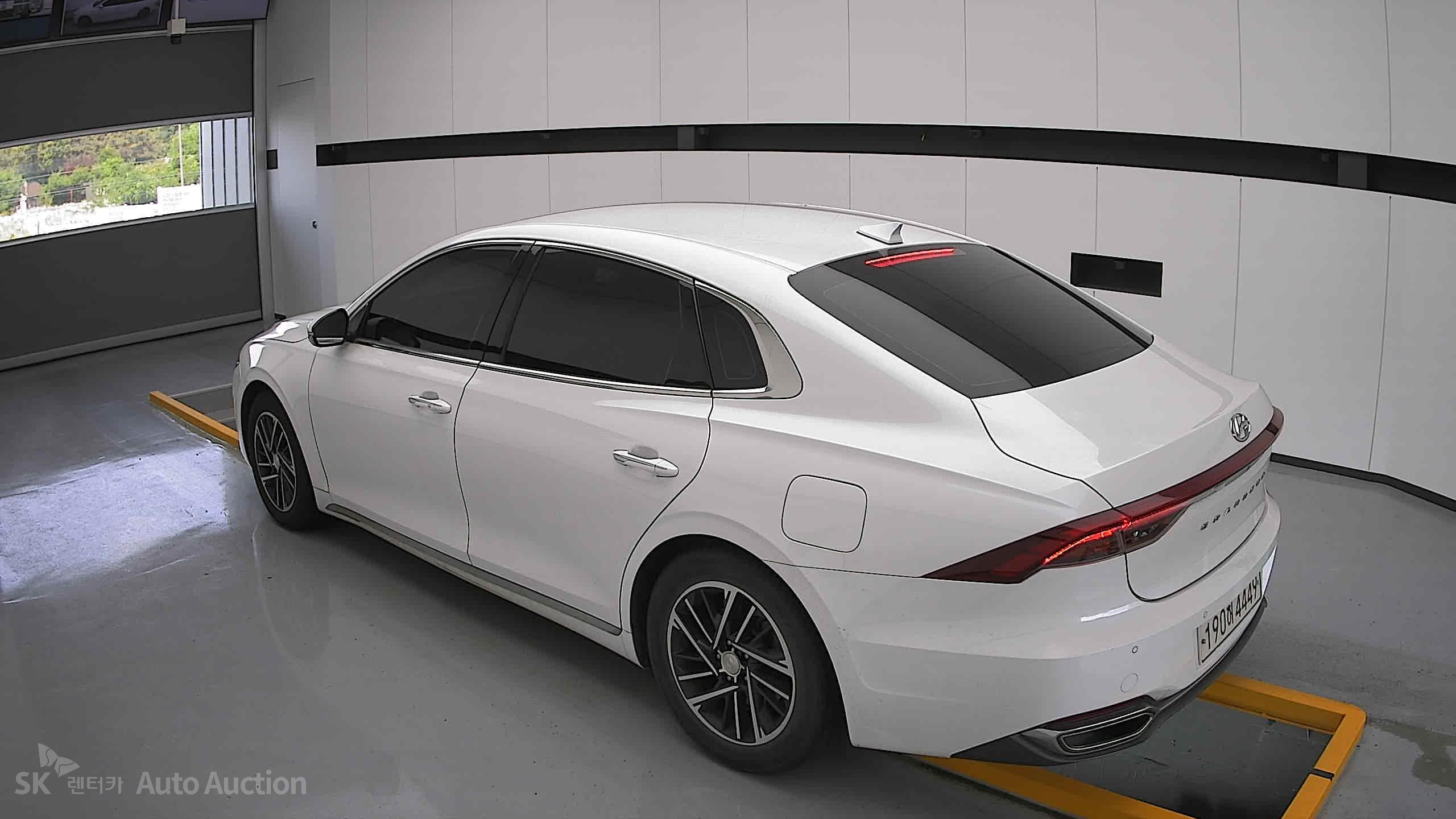 2022 - hyundai grandeur